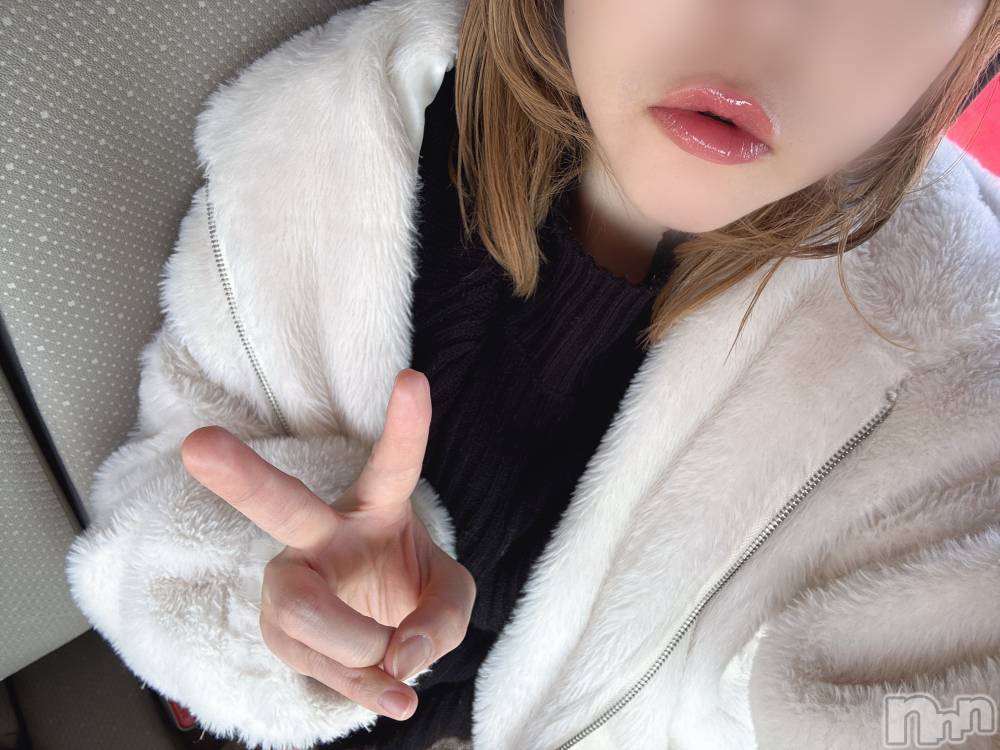 長岡デリヘル長岡人妻市(ナガオカヒトヅマイチ) めい★プルプルの唇&ロリ顔(31)の2月15日写メブログ「なんか昨日さ、」