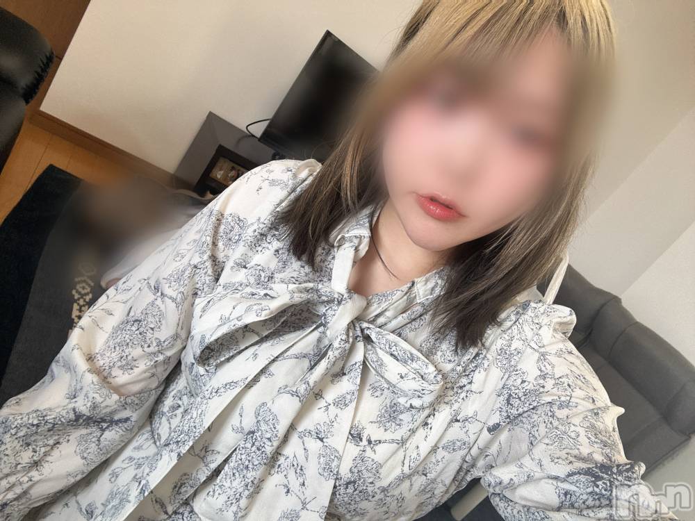 長岡デリヘル長岡人妻市(ナガオカヒトヅマイチ) めい★プルプルの唇&ロリ顔(31)の3月15日写メブログ「ぐぃっと🎀」