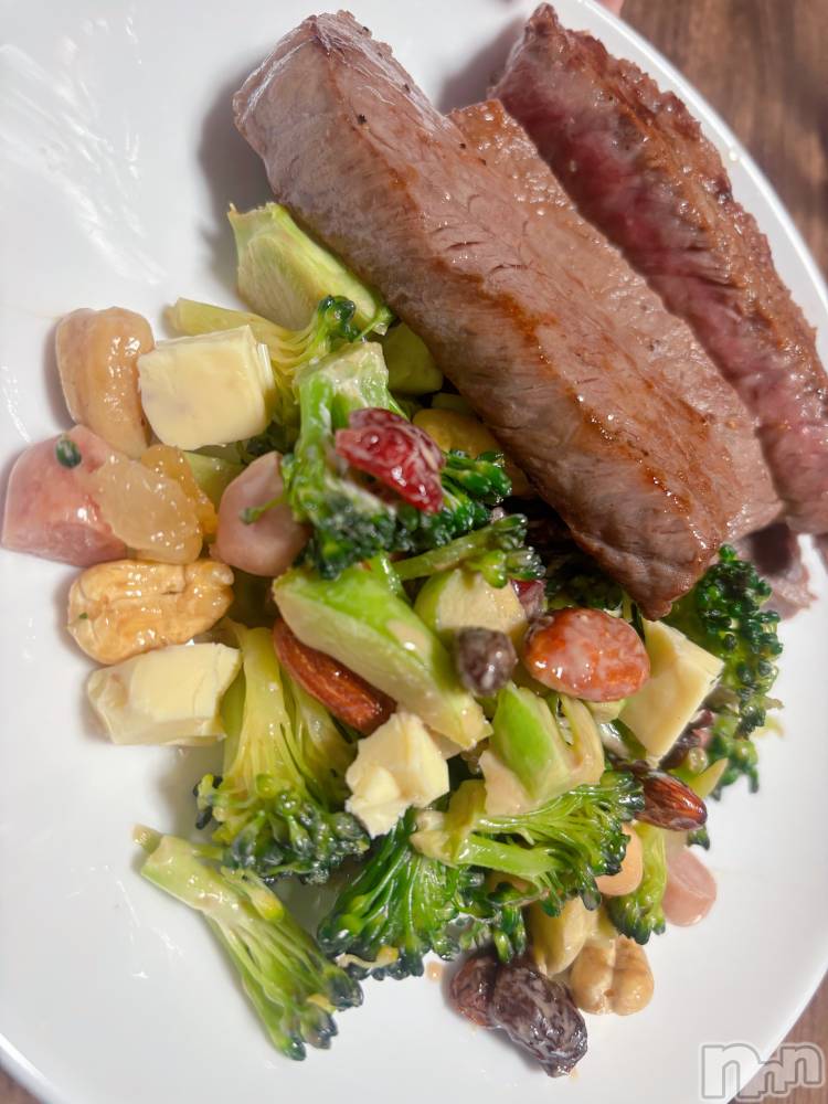 長岡デリヘル長岡人妻市(ナガオカヒトヅマイチ) めい★プルプルの唇&ロリ顔(31)の4月6日写メブログ「ナマでいきます」