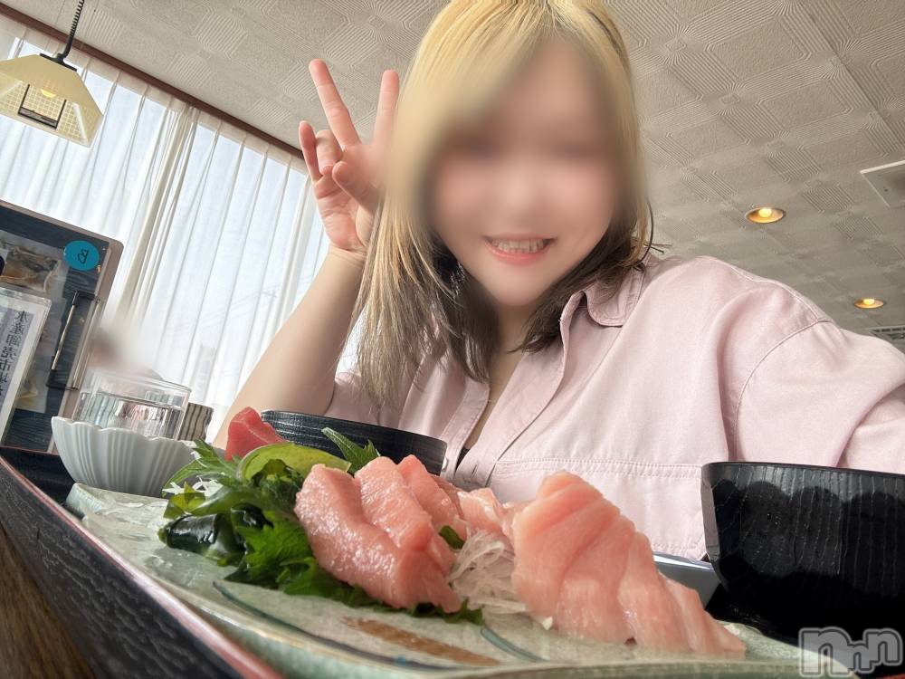 長岡デリヘル長岡人妻市(ナガオカヒトヅマイチ) めい★プルプルの唇&ロリ顔(31)の4月6日写メブログ「おやすみぃ～😴💕」