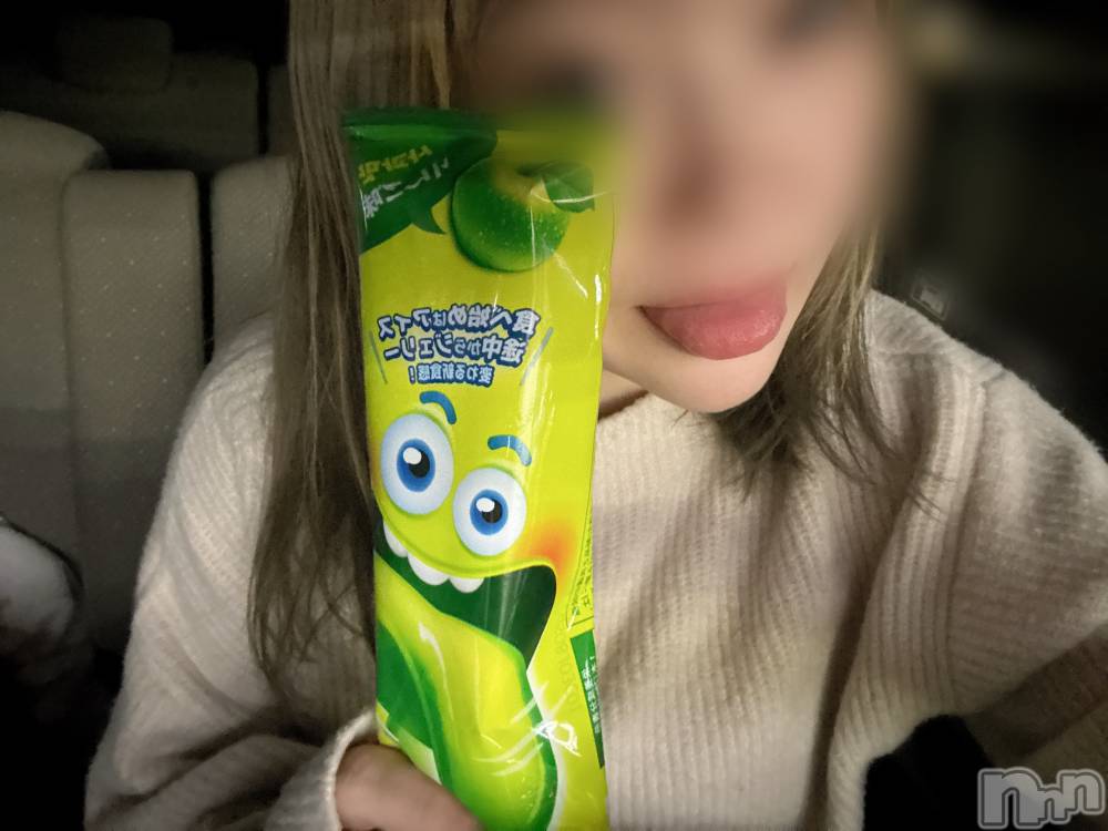 長岡デリヘル長岡人妻市(ナガオカヒトヅマイチ) めい★プルプルの唇&ロリ顔(31)の4月10日写メブログ「ばくれつ」