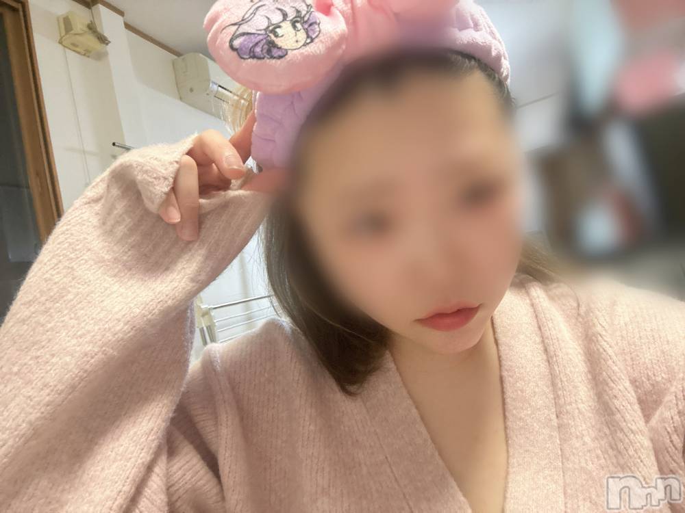 長岡デリヘル長岡人妻市(ナガオカヒトヅマイチ) めい★プルプルの唇&ロリ顔(31)の4月18日写メブログ「マミちゃんのこと、知らないけど」