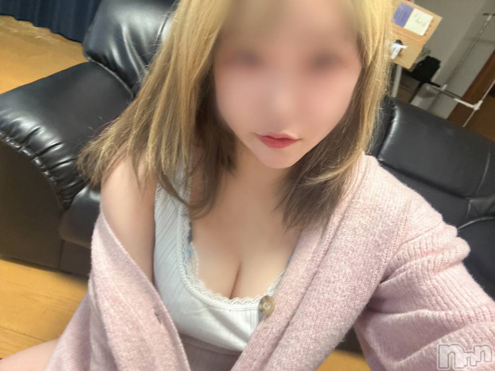 長岡デリヘル長岡人妻市(ナガオカヒトヅマイチ) めい★プルプルの唇&ロリ顔(31)の4月23日写メブログ「アメアムアメ」