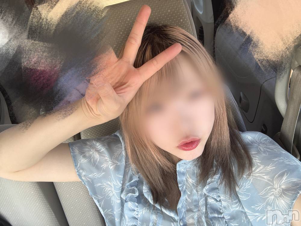 長岡デリヘル長岡人妻市(ナガオカヒトヅマイチ) めい★プルプルの唇&ロリ顔(31)の5月6日写メブログ「めろめろ🍈」