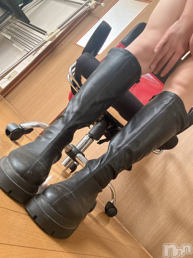 長岡デリヘル長岡人妻市(ナガオカヒトヅマイチ) めい★プルプルの唇&ロリ顔(31)の6月4日写メブログ「きびしく」