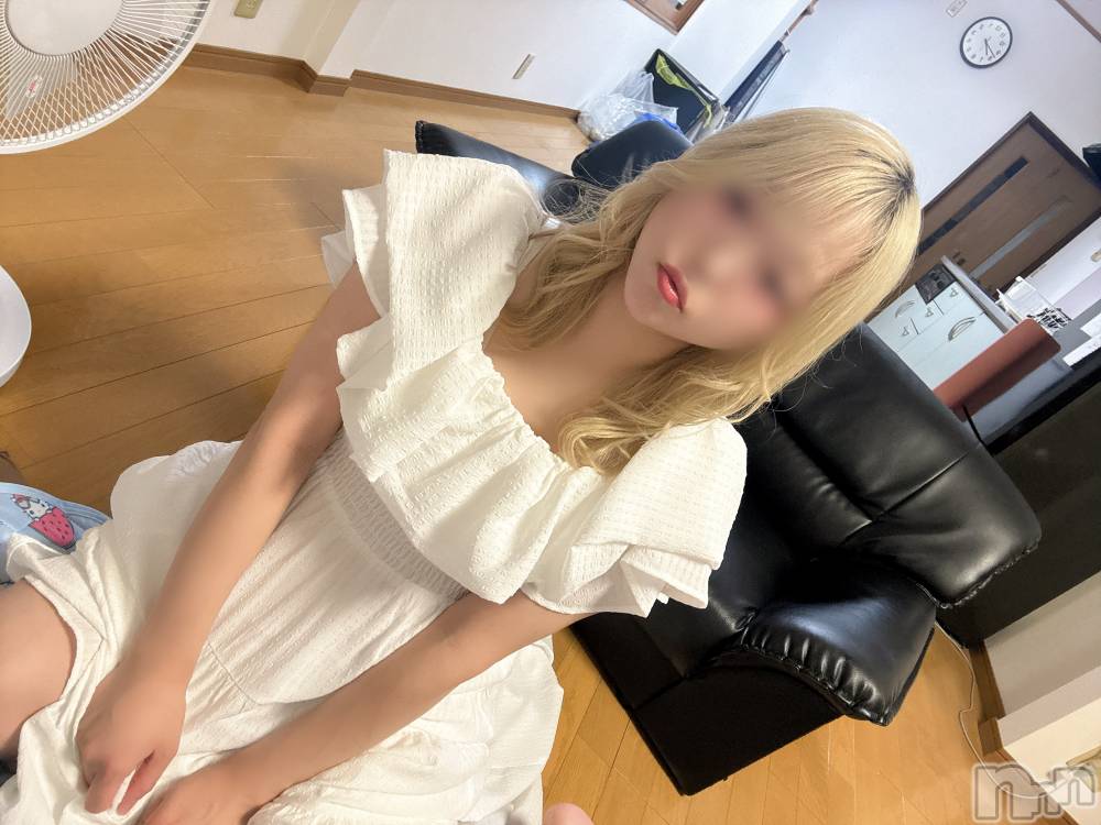長岡デリヘル長岡人妻市(ナガオカヒトヅマイチ) めい★プルプルの唇とロリ顔(31)の7月10日写メブログ「なんか人気」