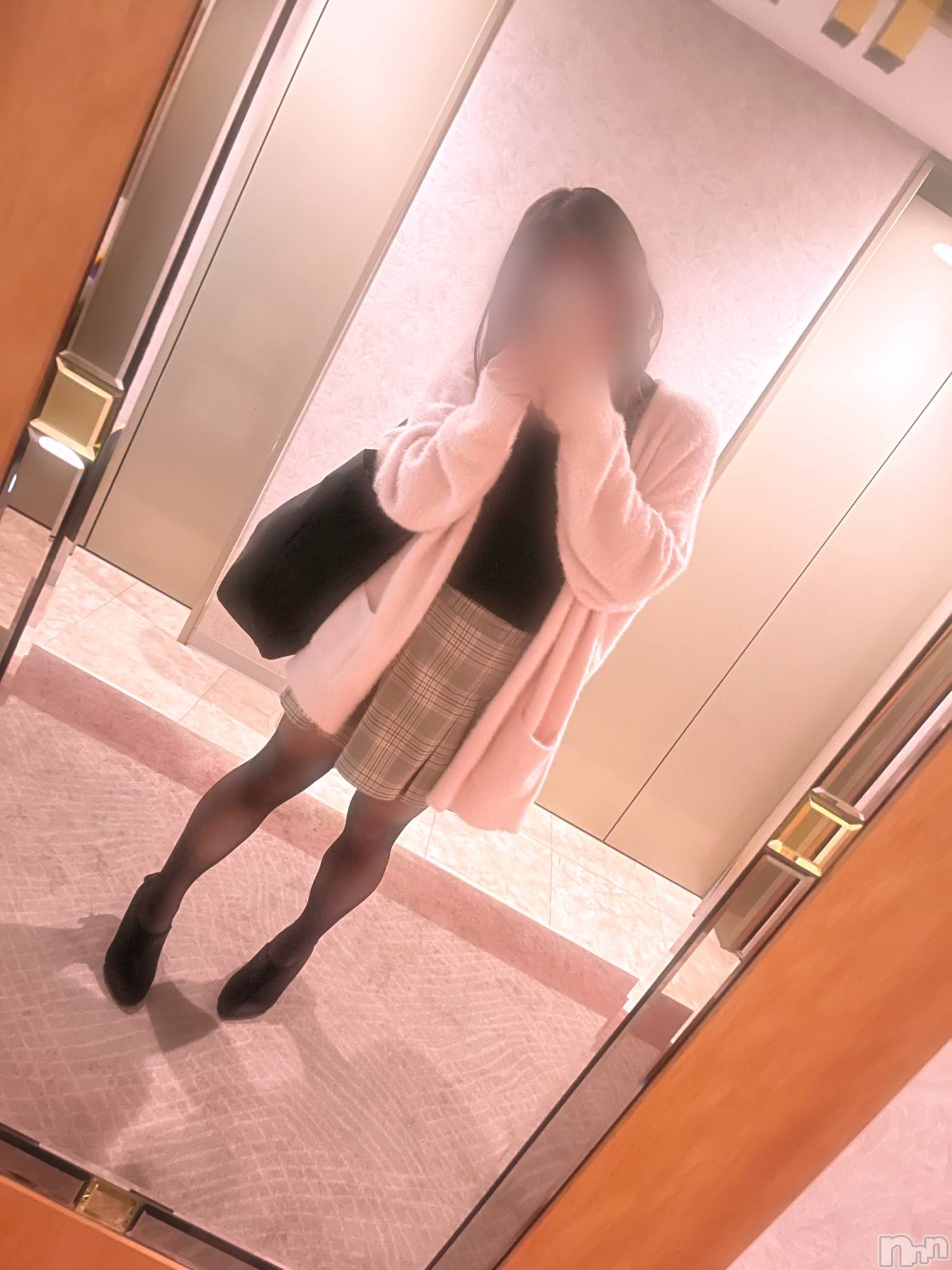 長岡人妻デリヘル長岡人妻市(ナガオカヒトヅマイチ)めい★プルプルの唇&ロリ顔(31)の2023年12月9日写メブログ「中毒性🧙‍♀️」