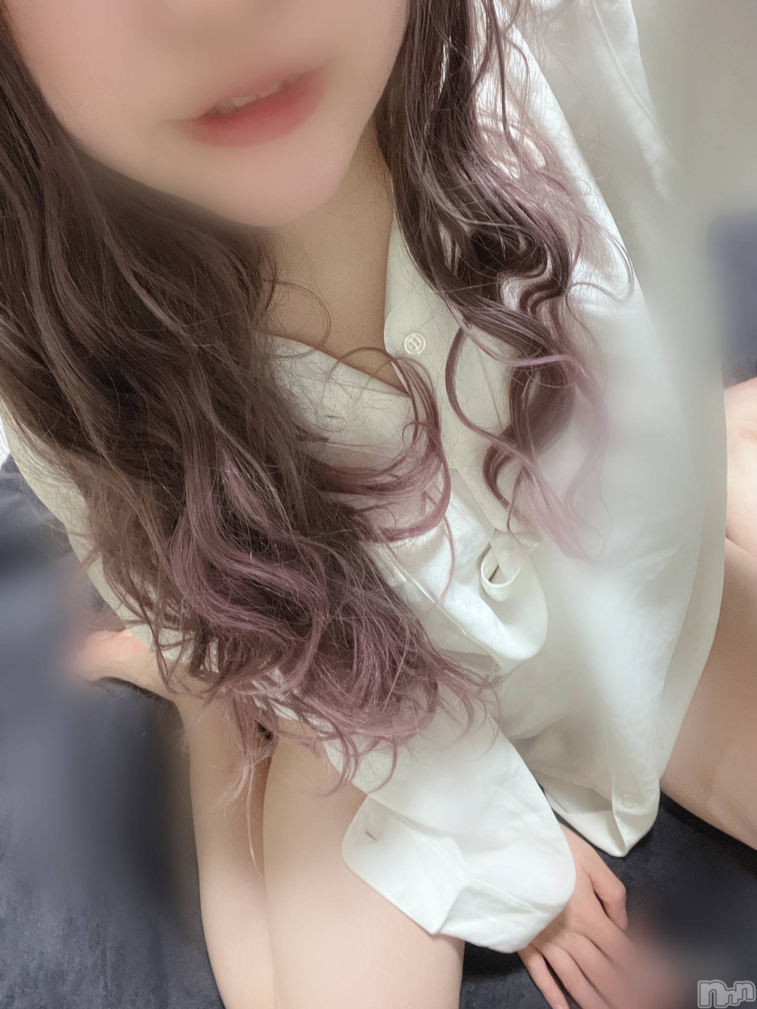 長岡人妻デリヘル長岡人妻市(ナガオカヒトヅマイチ)めい★プルプルの唇&ロリ顔(31)の2023年12月19日写メブログ「おやすみ中です😴💓」