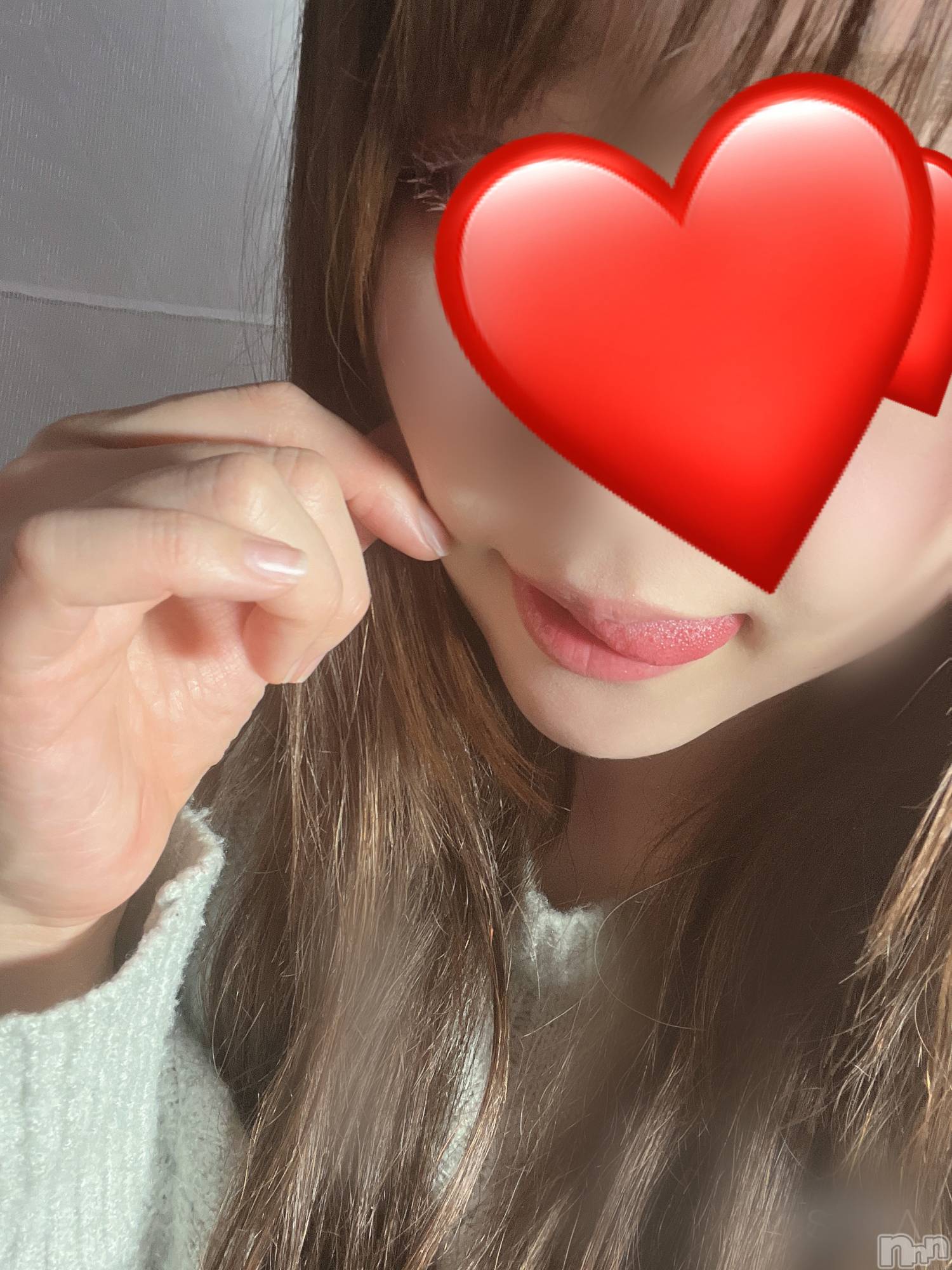 長岡人妻デリヘル長岡人妻市(ナガオカヒトヅマイチ)めい★プルプルの唇&ロリ顔(31)の2024年1月5日写メブログ「もうすでにむちゅう」