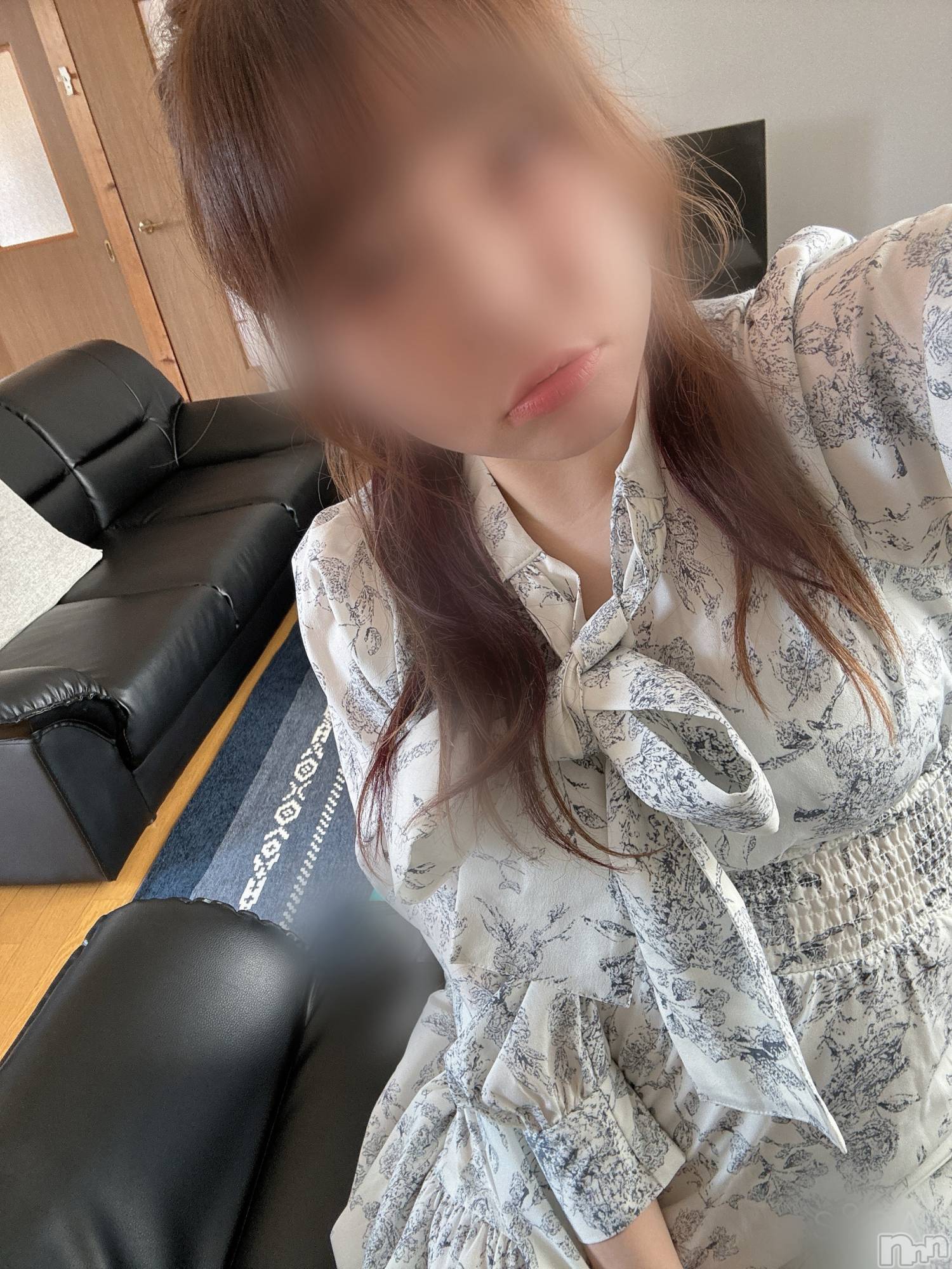 長岡人妻デリヘル長岡人妻市(ナガオカヒトヅマイチ)めい★プルプルの唇&ロリ顔(31)の2024年4月12日写メブログ「きたよー🐹💕」