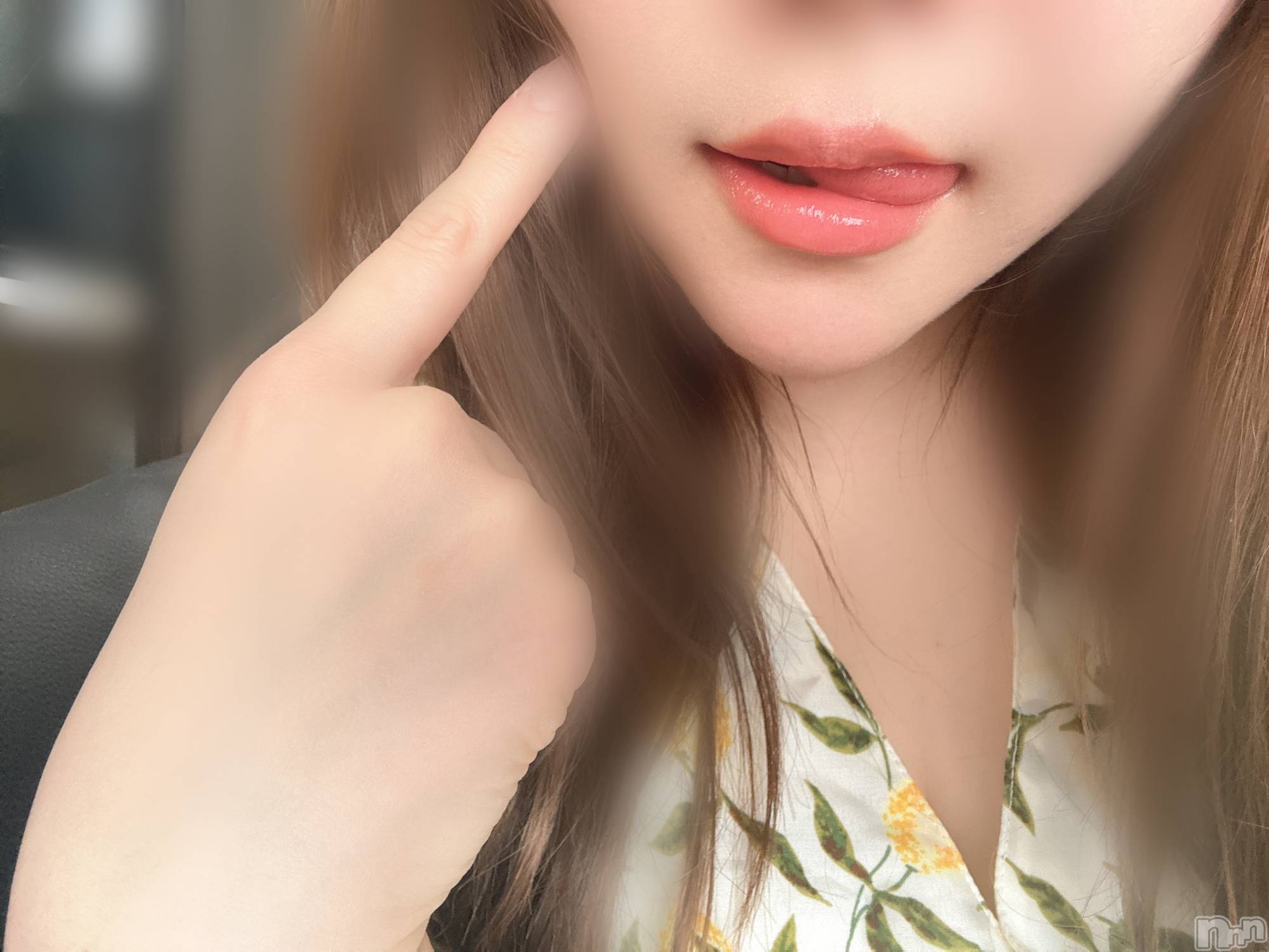 長岡人妻デリヘル長岡人妻市(ナガオカヒトヅマイチ)めい★プルプルの唇&ロリ顔(31)の2024年5月20日写メブログ「気になるあの娘」