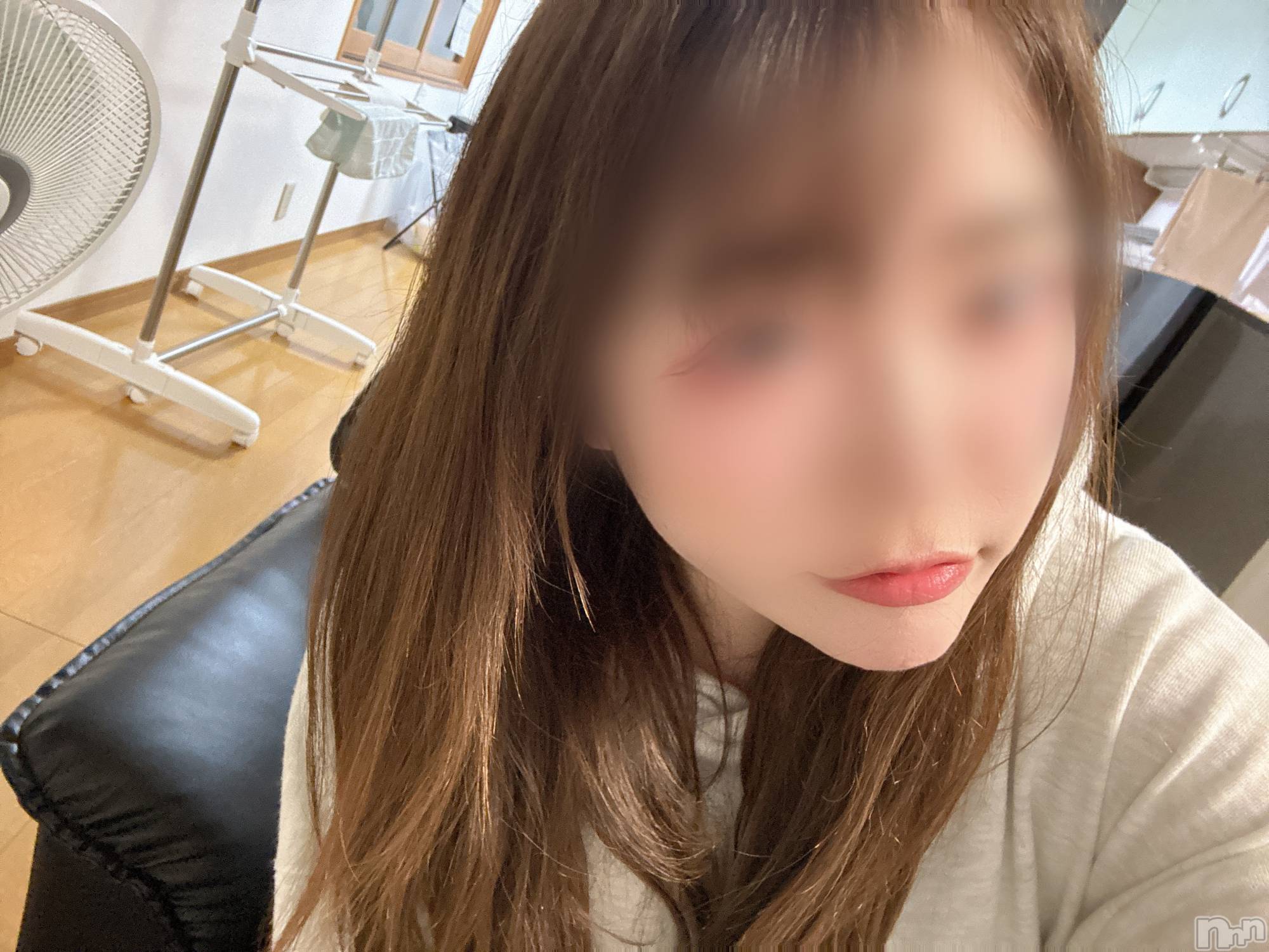 長岡人妻デリヘル長岡人妻市(ナガオカヒトヅマイチ)めい★プルプルの唇&ロリ顔(31)の2024年6月8日写メブログ「しごおわ💕」