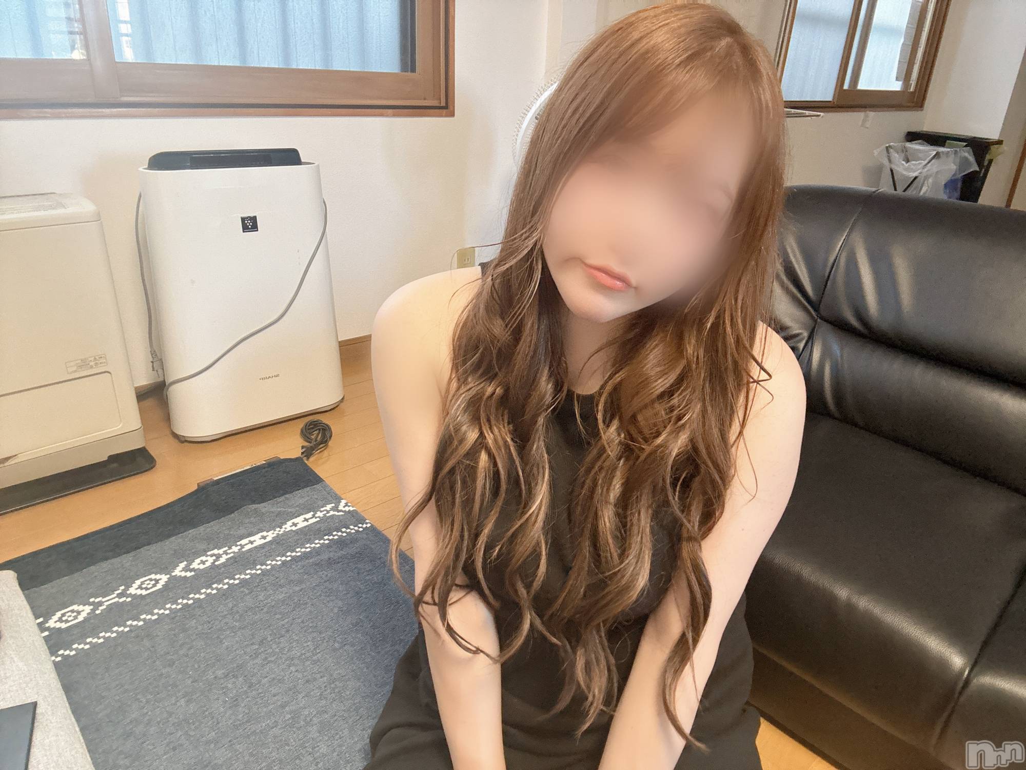 長岡人妻デリヘル長岡人妻市(ナガオカヒトヅマイチ)めい★プルプルの唇&ロリ顔(31)の2024年6月22日写メブログ「きちゃった」