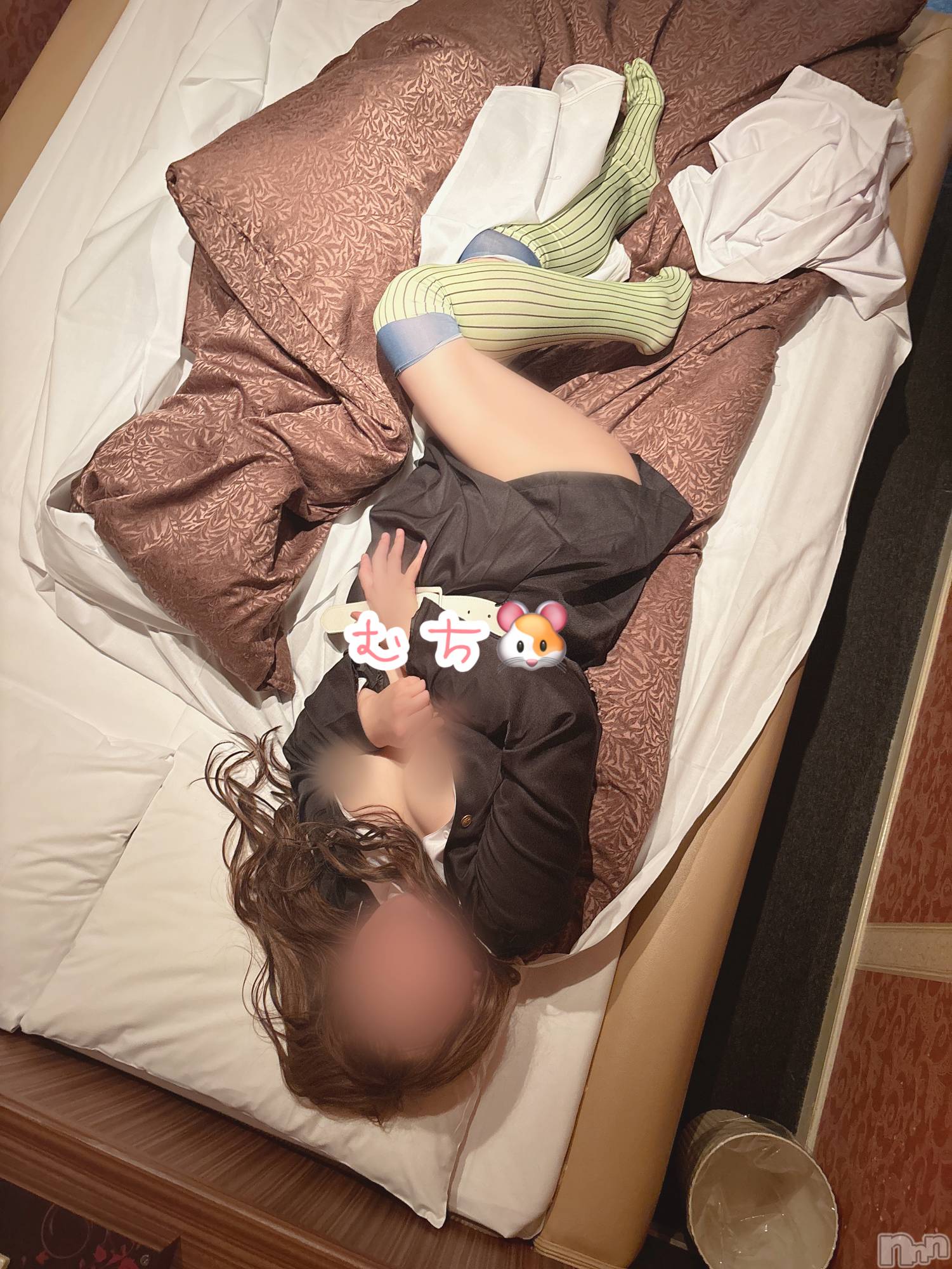長岡人妻デリヘル長岡人妻市(ナガオカヒトヅマイチ)めい★プルプルの唇&ロリ顔(31)の2024年7月22日写メブログ「柱に憧れる女」