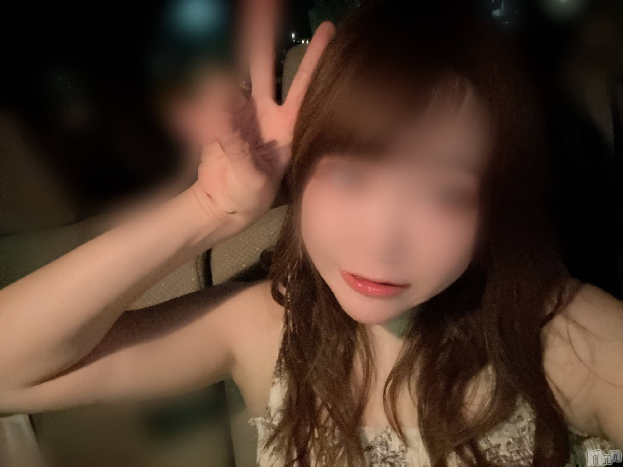 長岡人妻デリヘル長岡人妻市(ナガオカヒトヅマイチ)めい★プルプルの唇&ロリ顔(31)の2024年9月14日写メブログ「ありがとです❤️」