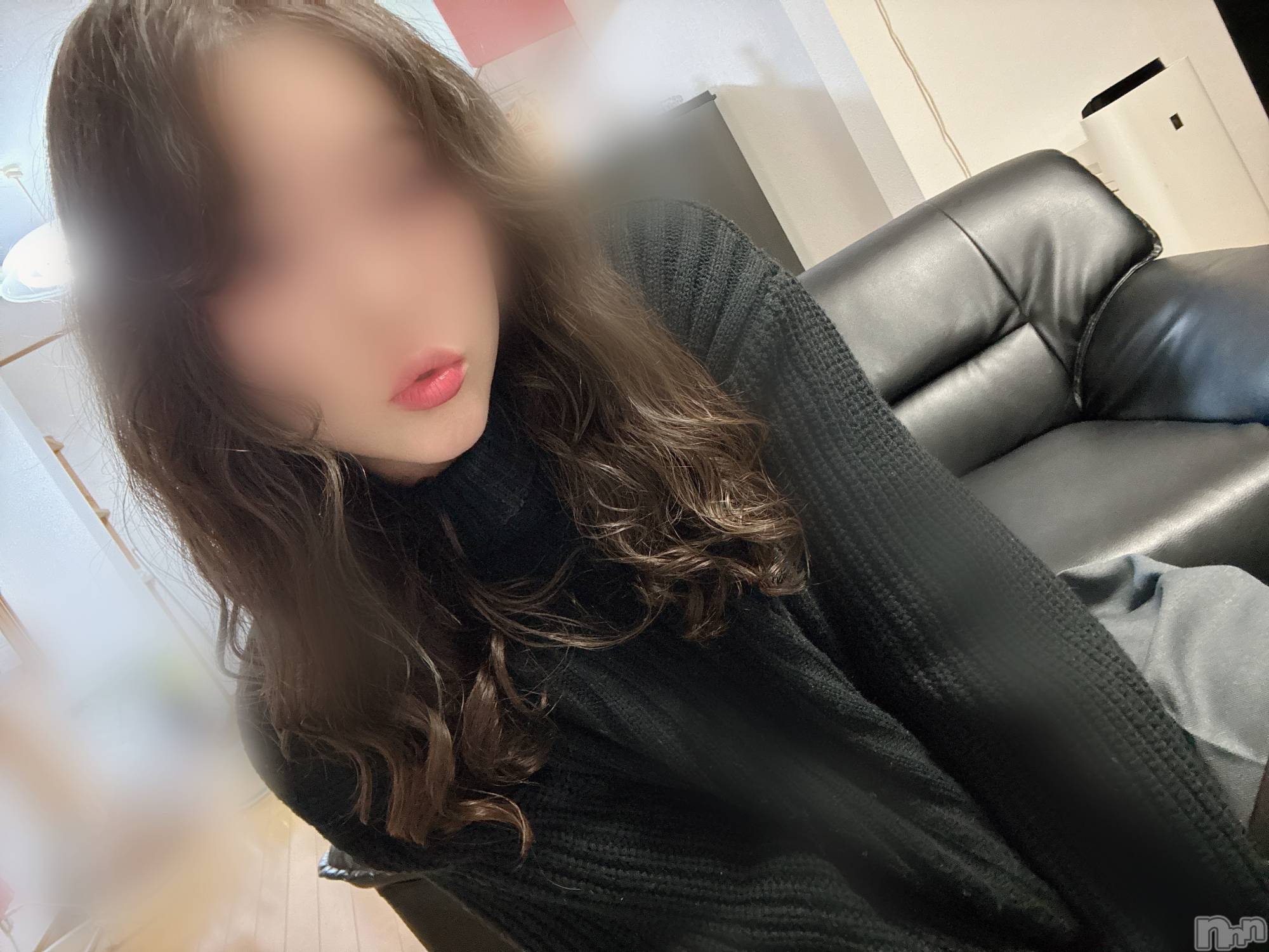 長岡人妻デリヘル長岡人妻市(ナガオカヒトヅマイチ)めい★プルプルの唇&ロリ顔(31)の2024年12月23日写メブログ「ホームアローン」