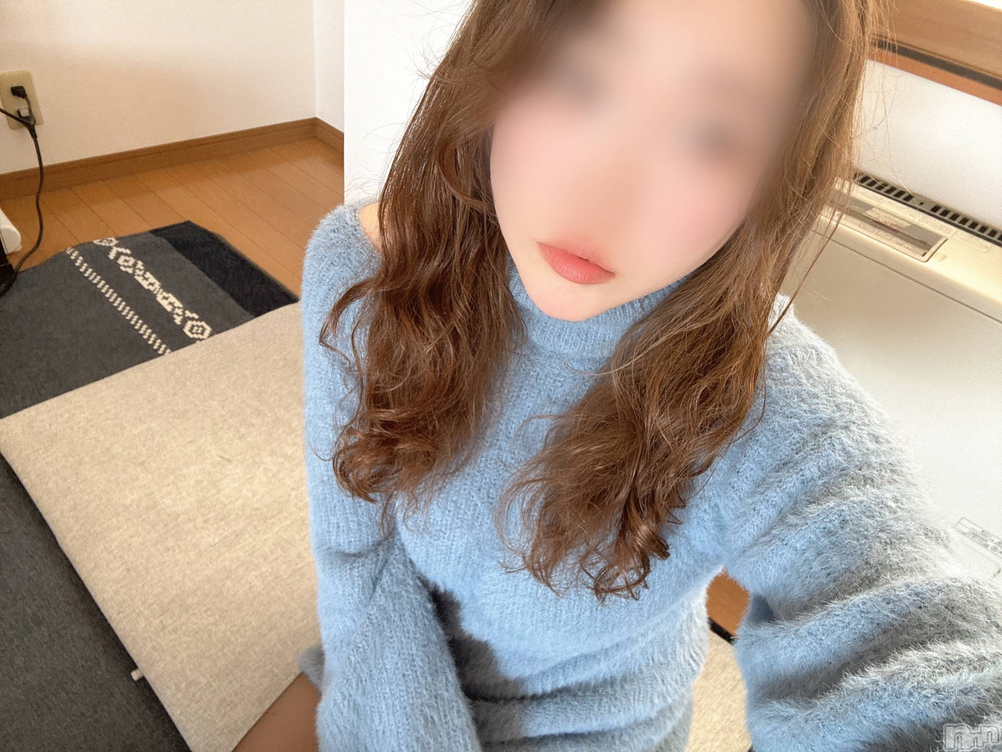長岡人妻デリヘル長岡人妻市(ナガオカヒトヅマイチ)めい★プルプルの唇&ロリ顔(31)の2025年1月3日写メブログ「きけんなあそび」