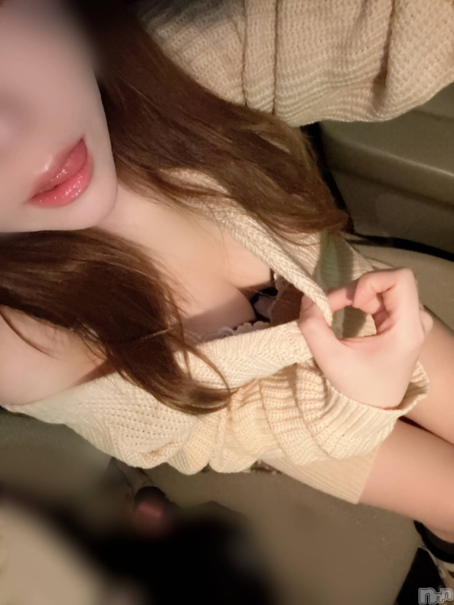 長岡人妻デリヘル長岡人妻市(ナガオカヒトヅマイチ)めい★プルプルの唇&ロリ顔(31)の2025年1月4日写メブログ「女神様」