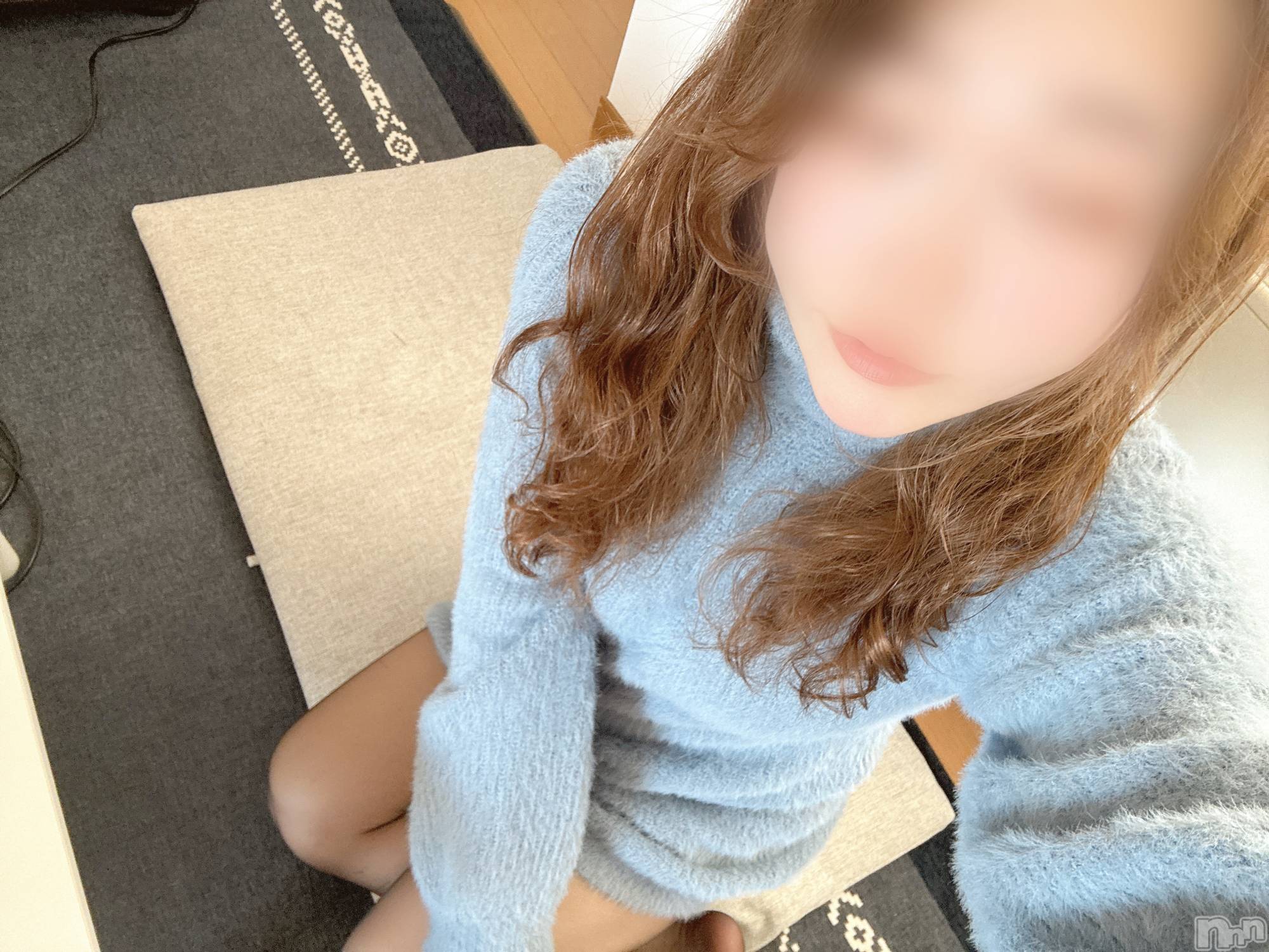 長岡人妻デリヘル長岡人妻市(ナガオカヒトヅマイチ)めい★プルプルの唇&ロリ顔(31)の2025年1月10日写メブログ「あの世界に戻りたい」