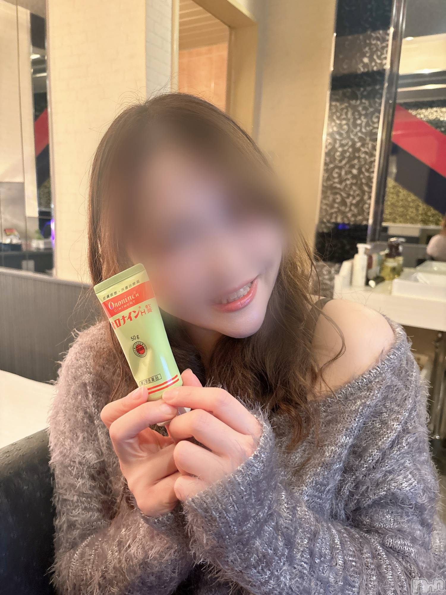 長岡人妻デリヘル長岡人妻市(ナガオカヒトヅマイチ)めい★プルプルの唇&ロリ顔(31)の2025年1月19日写メブログ「オロオロナイナイ」