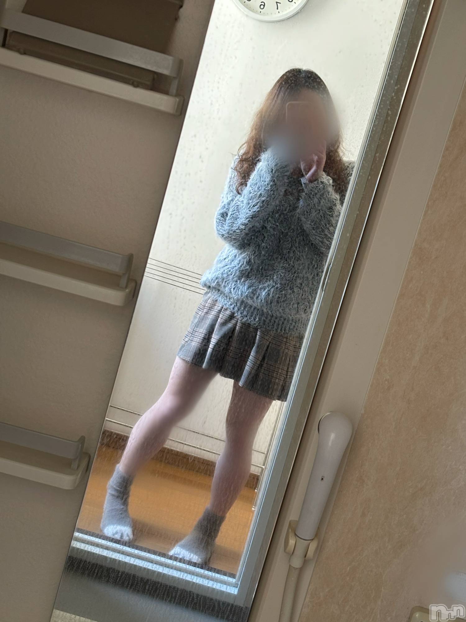 長岡人妻デリヘル長岡人妻市(ナガオカヒトヅマイチ)めい★プルプルの唇&ロリ顔(31)の2025年1月20日写メブログ「ねこのあし」
