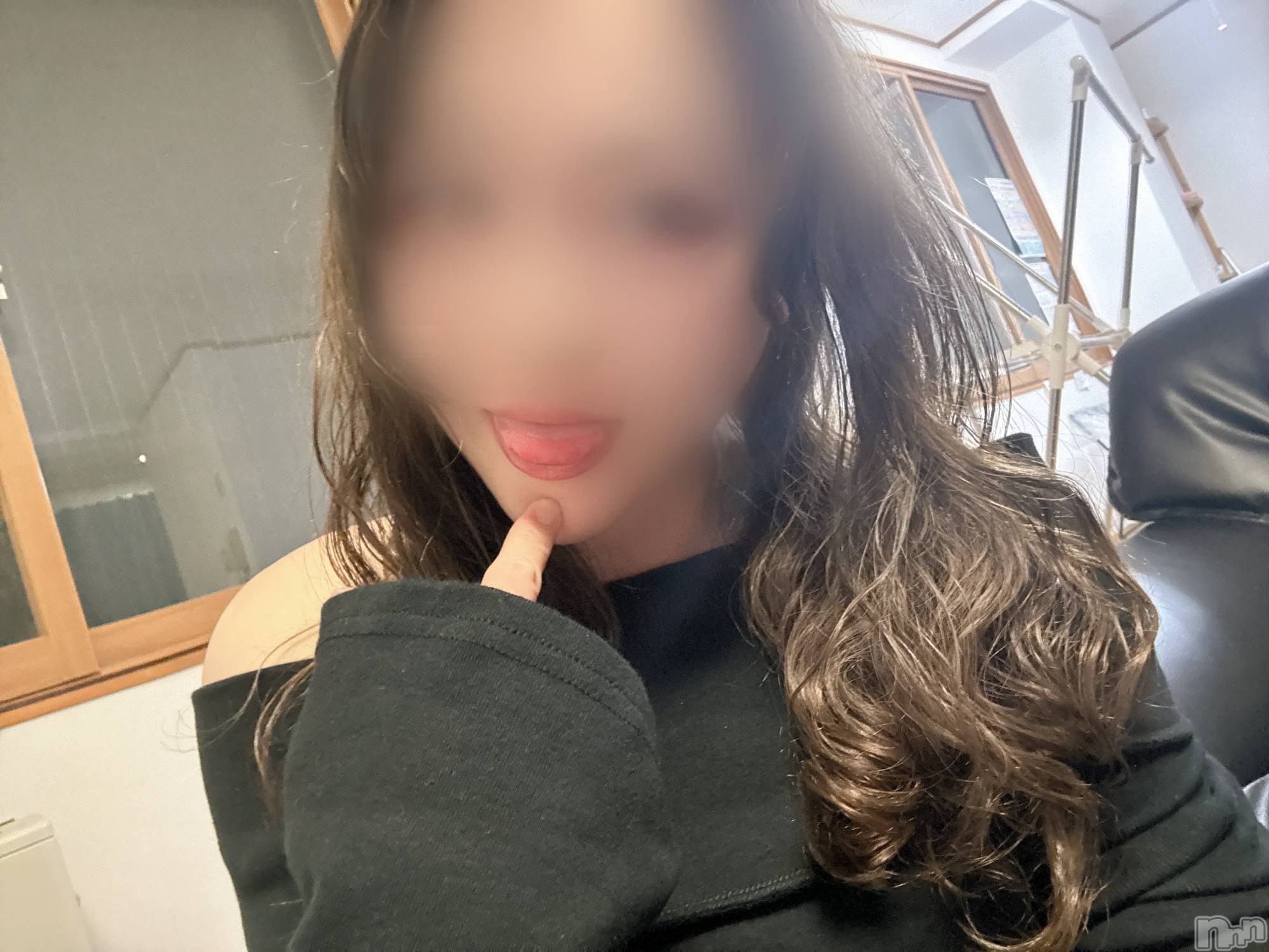 長岡人妻デリヘル長岡人妻市(ナガオカヒトヅマイチ)めい★プルプルの唇&ロリ顔(31)の2025年1月20日写メブログ「お知らせまるに」