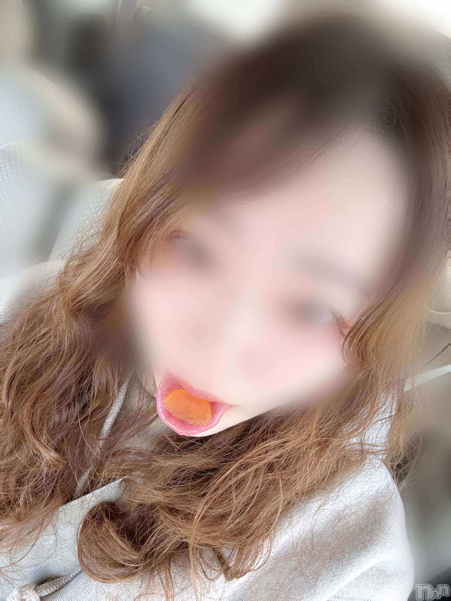 長岡人妻デリヘル長岡人妻市(ナガオカヒトヅマイチ)めい★プルプルの唇&ロリ顔(31)の2025年1月23日写メブログ「空飛ぶ系」