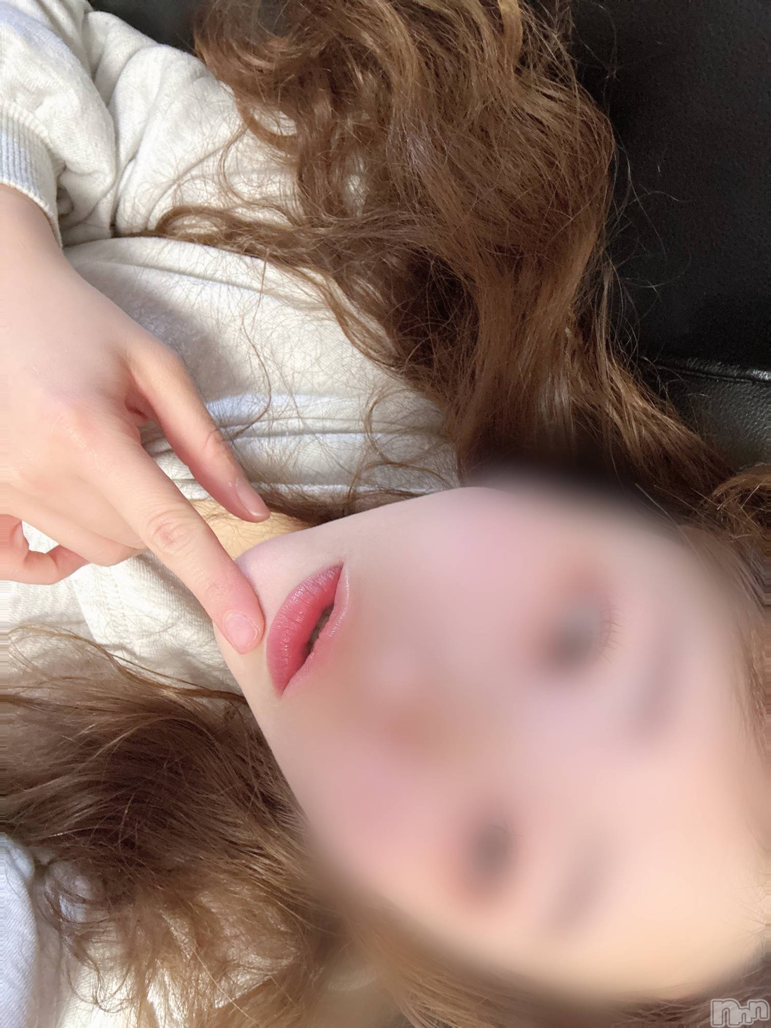 長岡人妻デリヘル長岡人妻市(ナガオカヒトヅマイチ)めい★プルプルの唇&ロリ顔(31)の2025年1月25日写メブログ「昨日サンドイッチの破片」