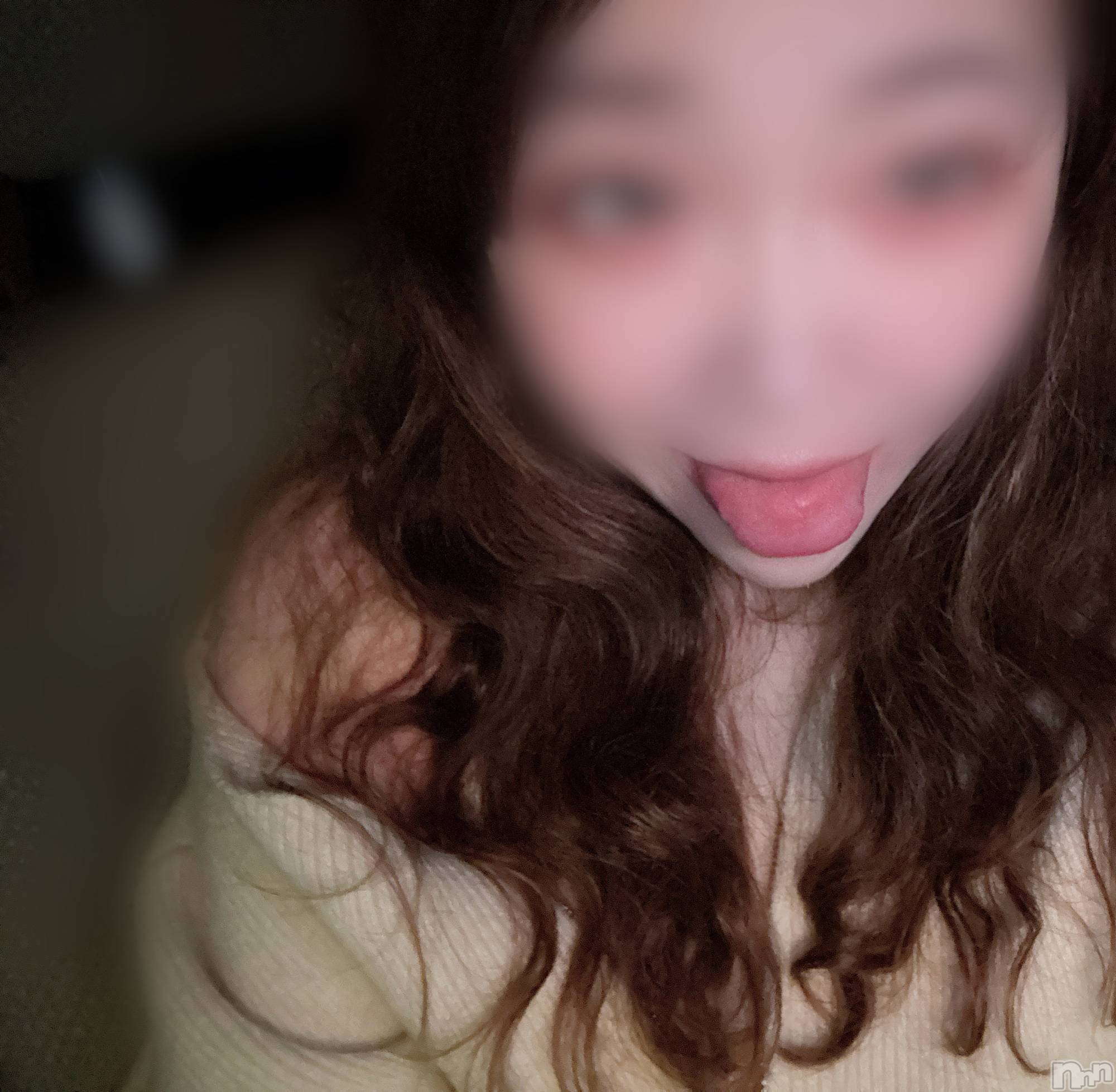 長岡人妻デリヘル長岡人妻市(ナガオカヒトヅマイチ)めい★プルプルの唇&ロリ顔(31)の2025年1月30日写メブログ「きちゃった👅❤️」