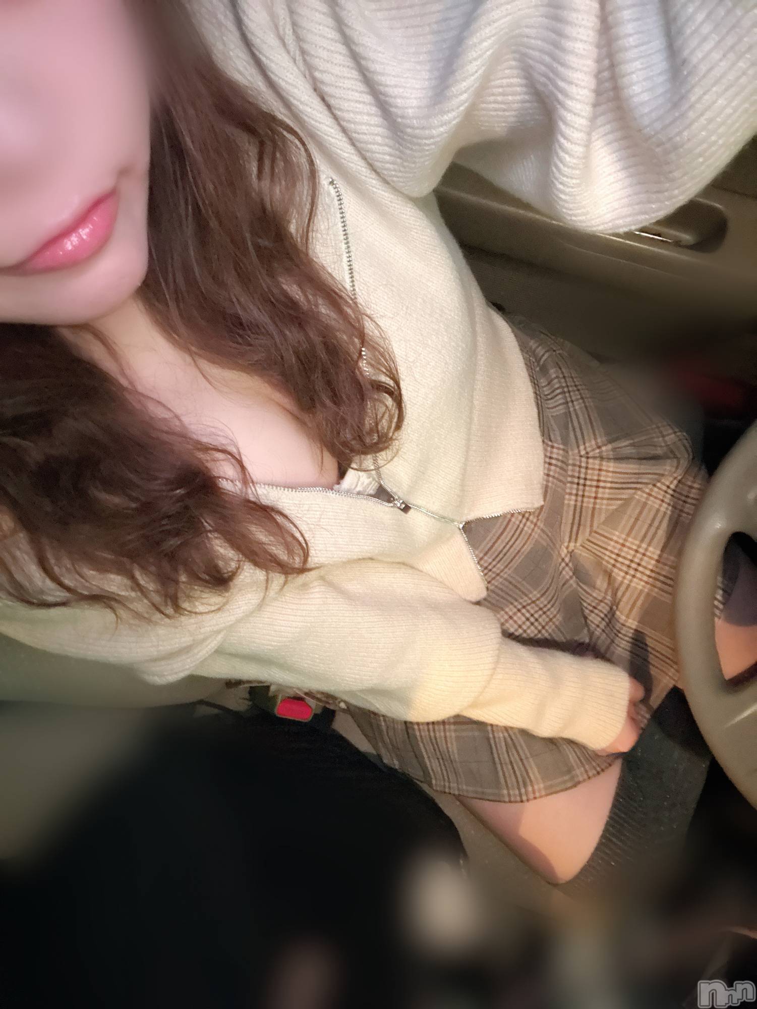長岡人妻デリヘル長岡人妻市(ナガオカヒトヅマイチ)めい★プルプルの唇&ロリ顔(31)の2025年2月1日写メブログ「めちゃくちゃ未来」