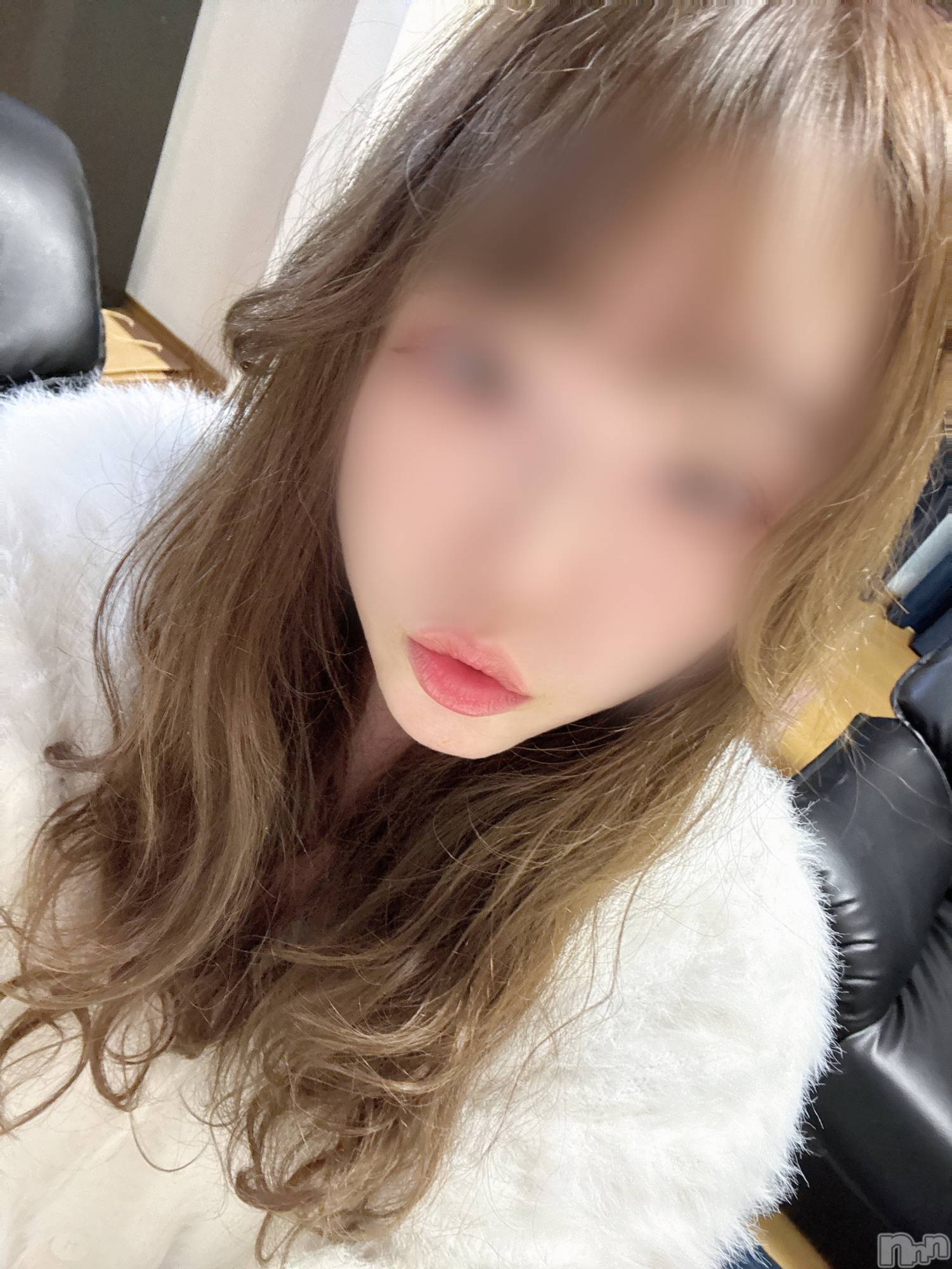 長岡人妻デリヘル長岡人妻市(ナガオカヒトヅマイチ)めい★プルプルの唇&ロリ顔(31)の2025年2月6日写メブログ「雪だとライトつけるの忘れちゃうんだよねえ」