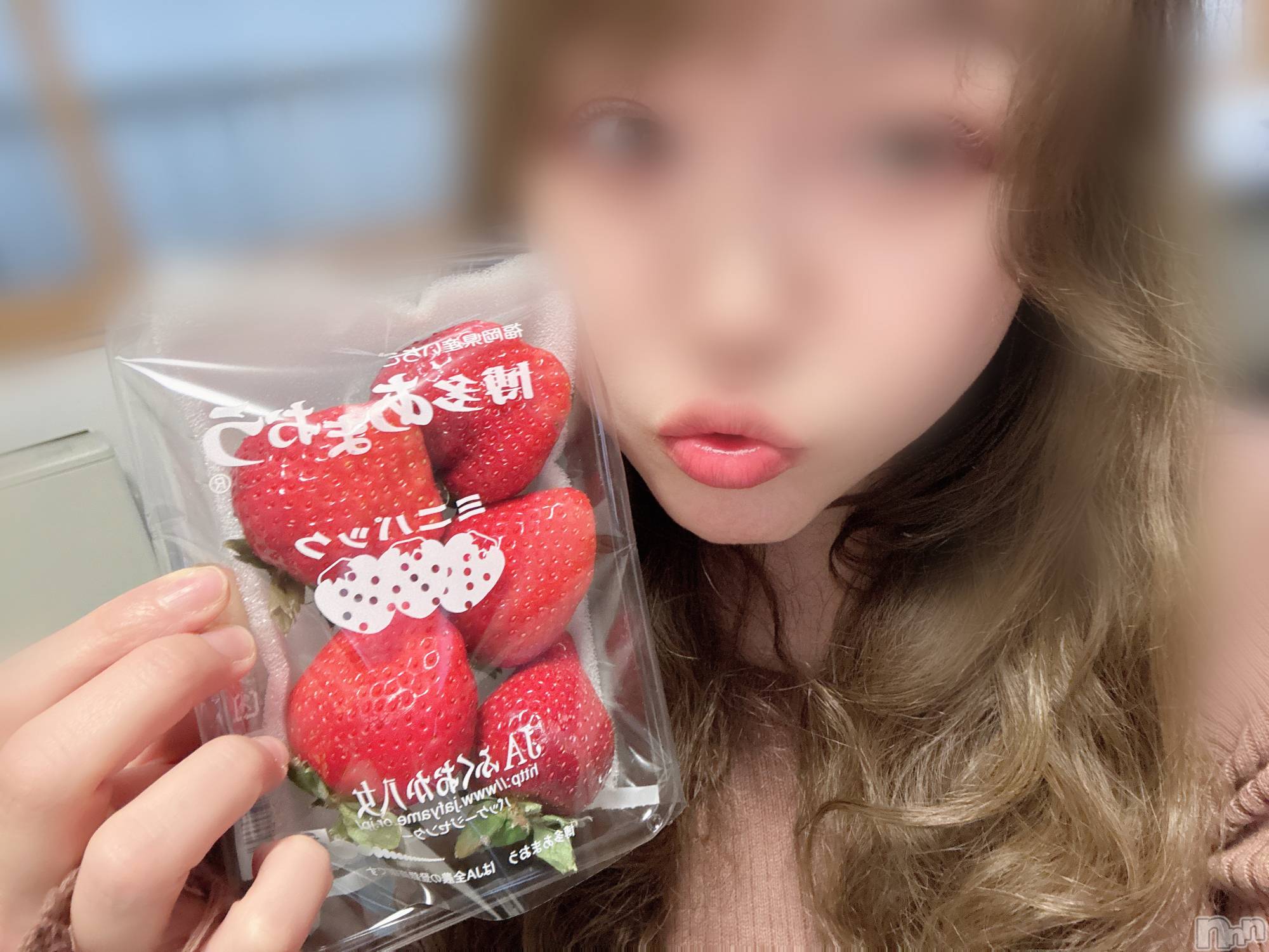 長岡人妻デリヘル長岡人妻市(ナガオカヒトヅマイチ)めい★プルプルの唇&ロリ顔(31)の2025年2月6日写メブログ「一番えっちな場所だよ❤️」