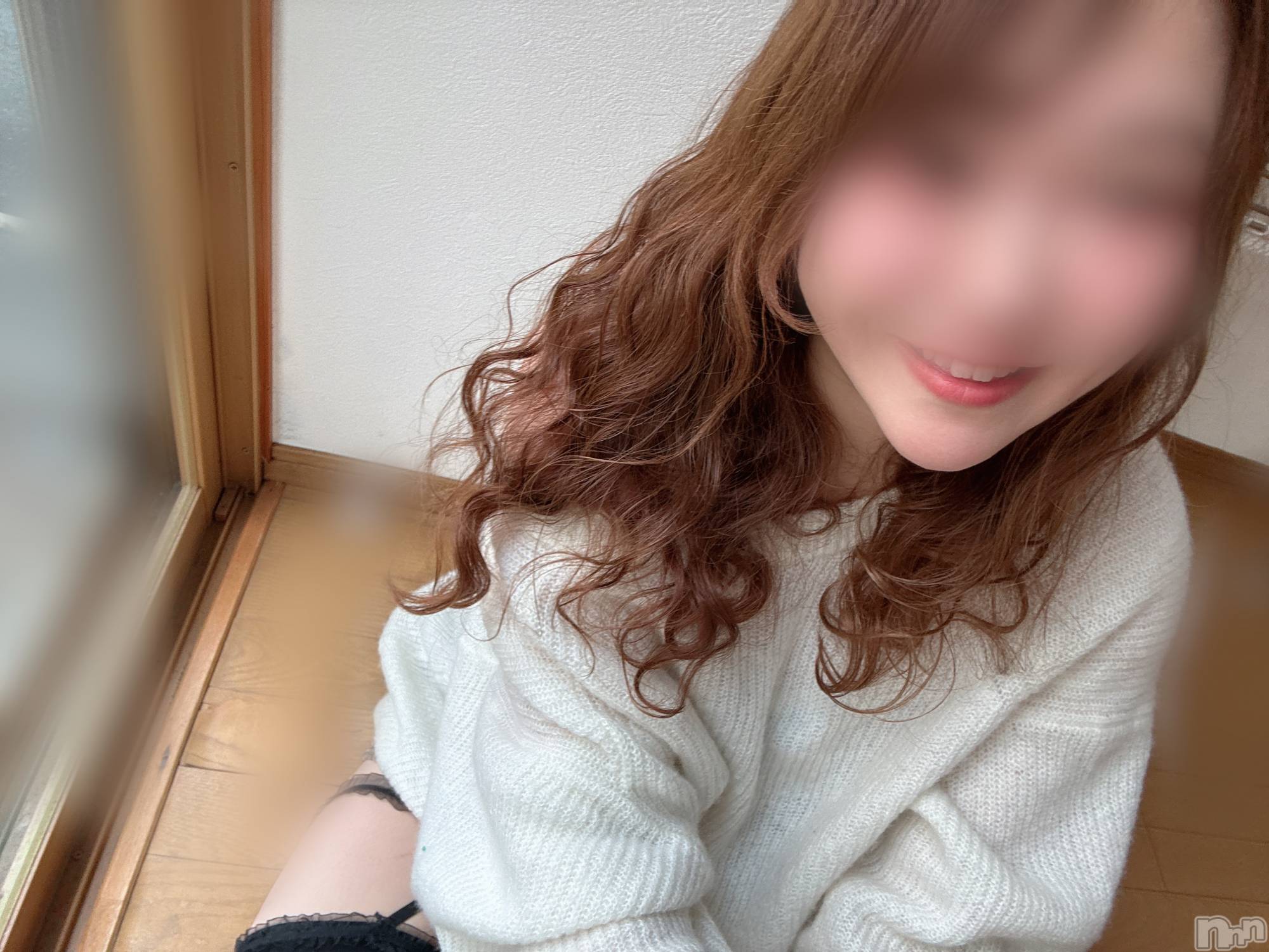 長岡人妻デリヘル長岡人妻市(ナガオカヒトヅマイチ)めい★プルプルの唇&ロリ顔(31)の2025年3月10日写メブログ「コート重いからきらい😠」