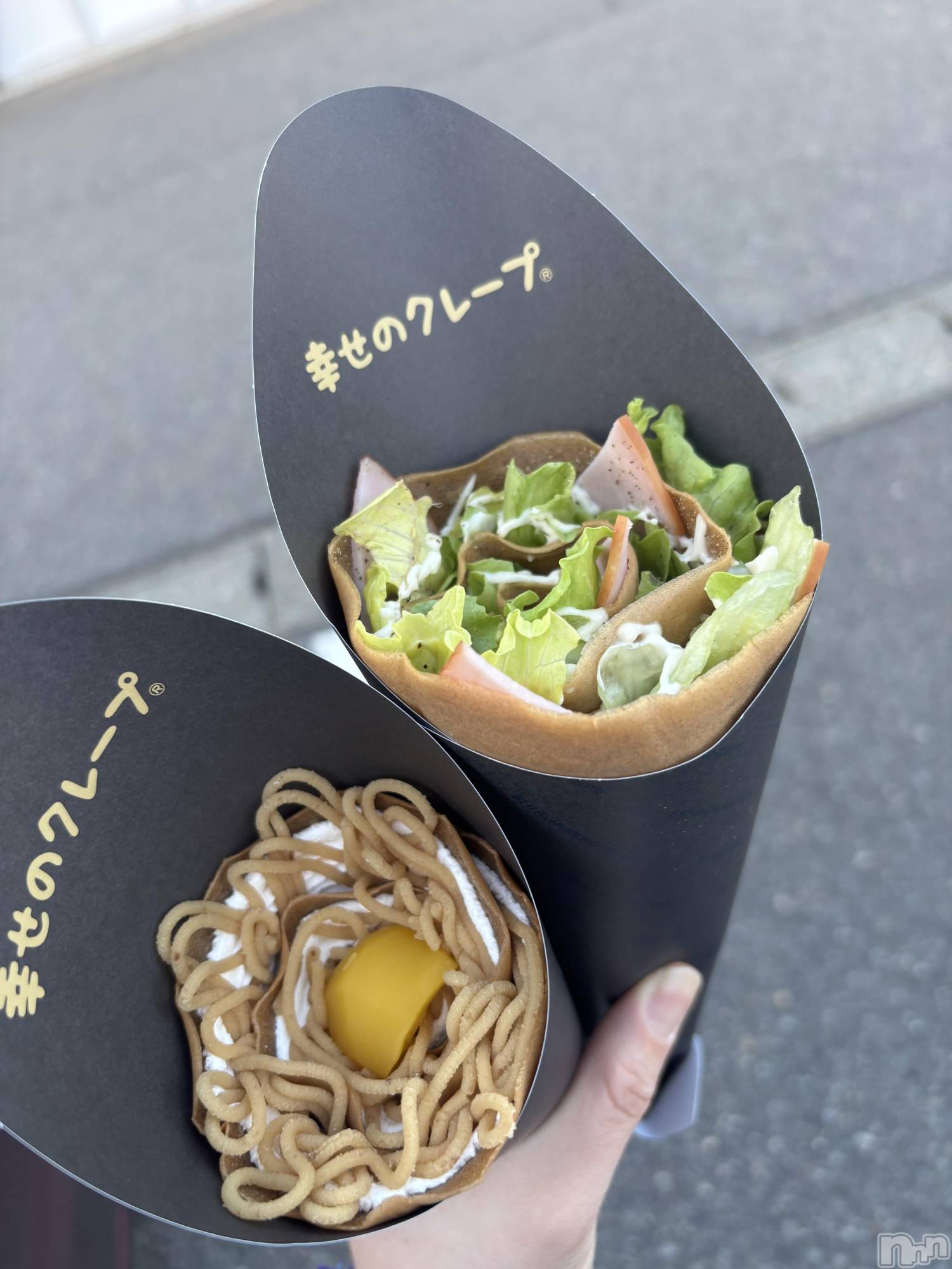 長岡人妻デリヘル長岡人妻市(ナガオカヒトヅマイチ)めい★プルプルの唇&ロリ顔(31)の2025年3月17日写メブログ「どっちがめいでしょう？」