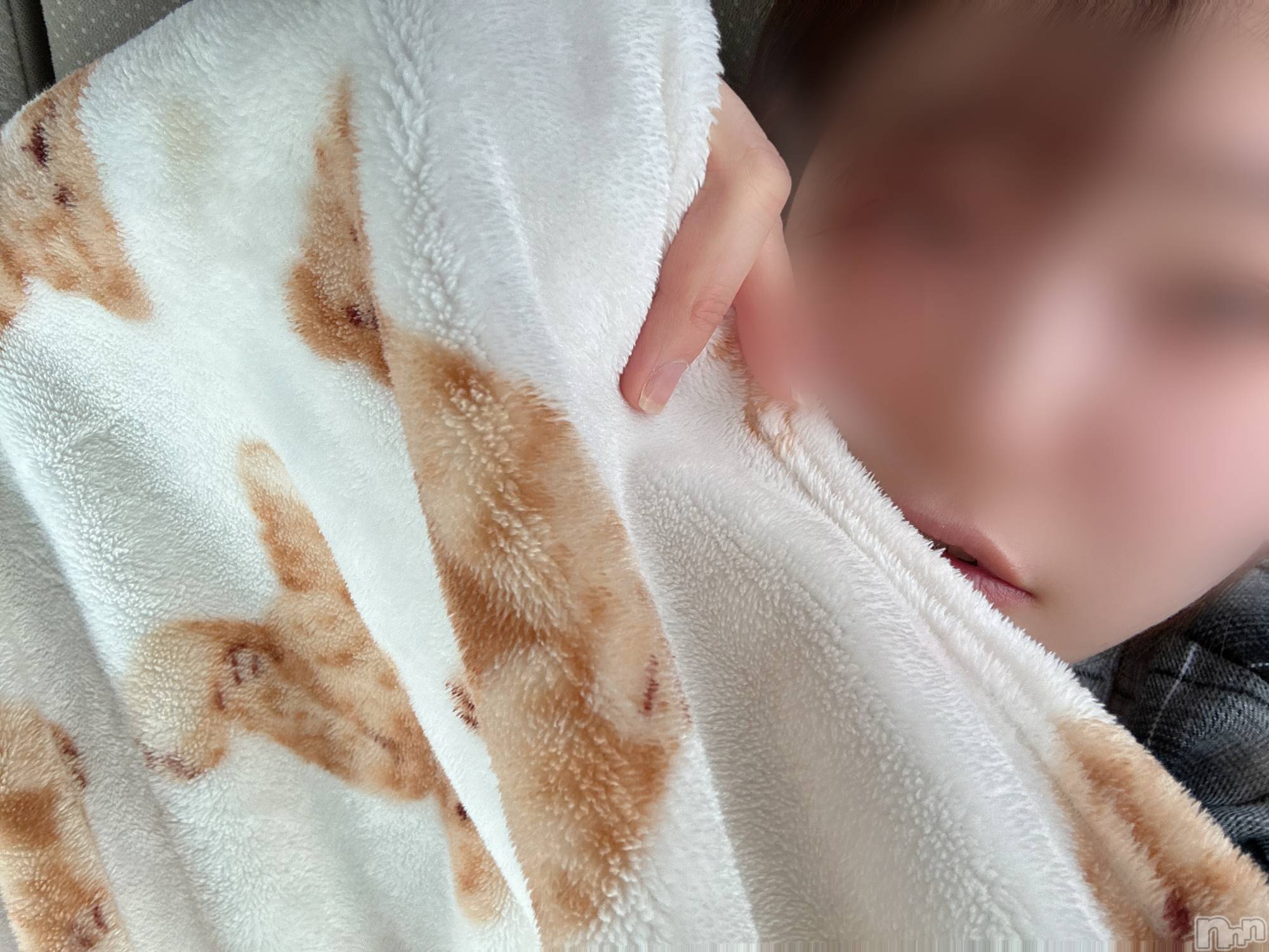 長岡人妻デリヘル長岡人妻市(ナガオカヒトヅマイチ)めい★プルプルの唇&ロリ顔(31)の2025年5月7日写メブログ「微妙にかわいくない」