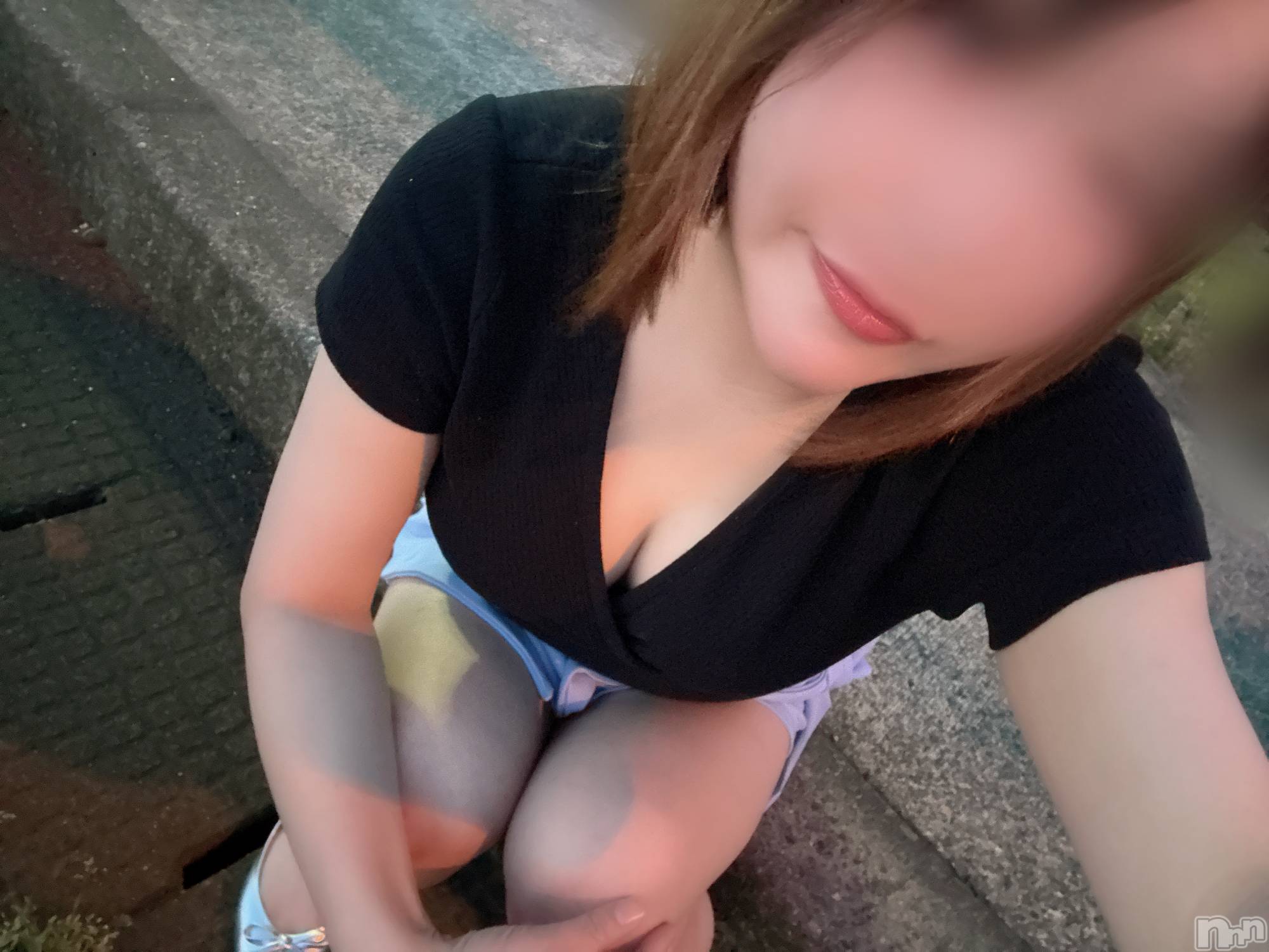 長岡人妻デリヘル長岡人妻市(ナガオカヒトヅマイチ)めい★プルプルの唇&ロリ顔(31)の2025年5月14日写メブログ「くちびる…」