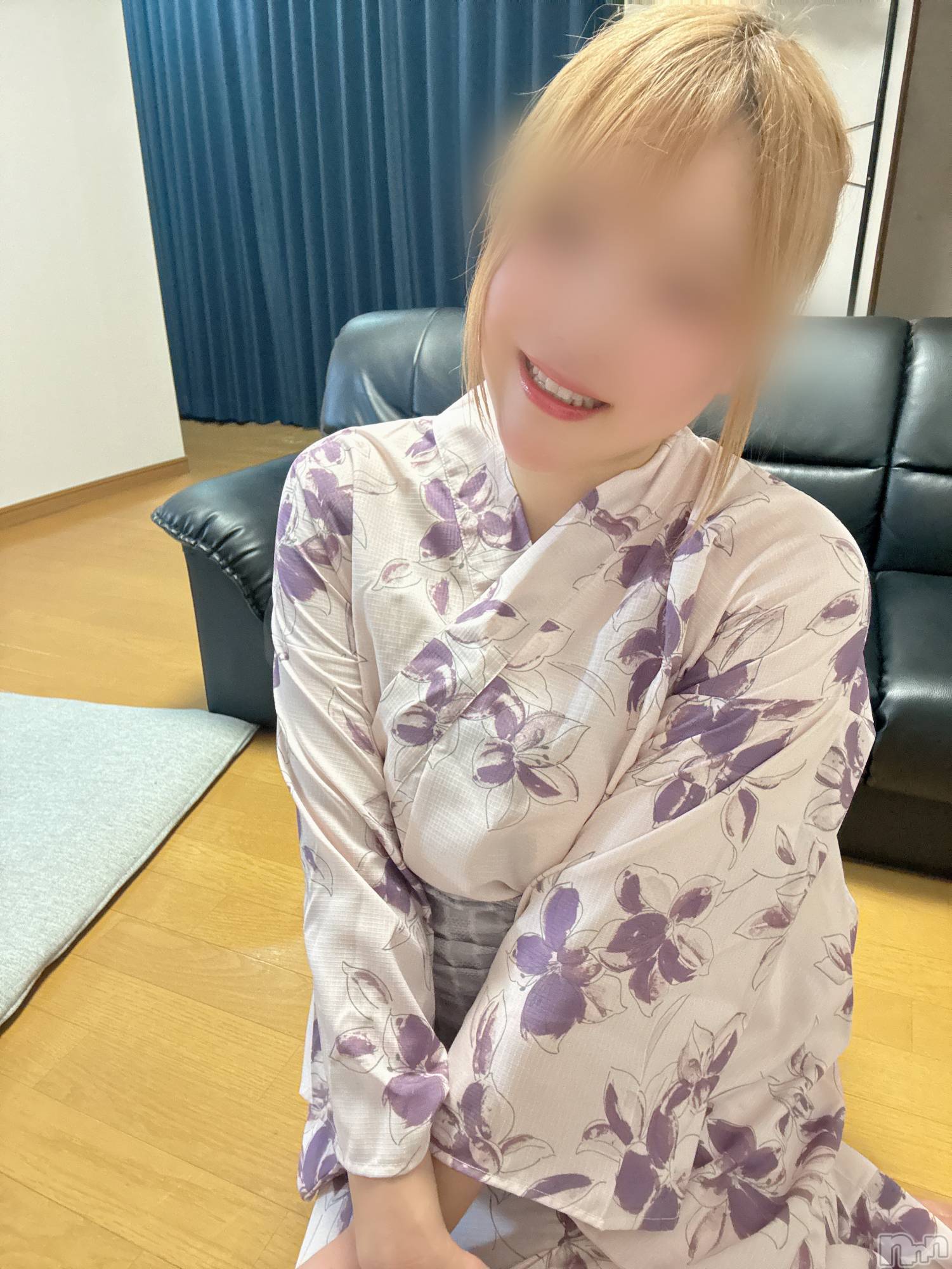 長岡デリヘル長岡人妻市(ナガオカヒトヅマイチ)めい★プルプルの唇&ロリ顔(31)の2025年7月26日写メブログ「打ち上げ開始で御座います」