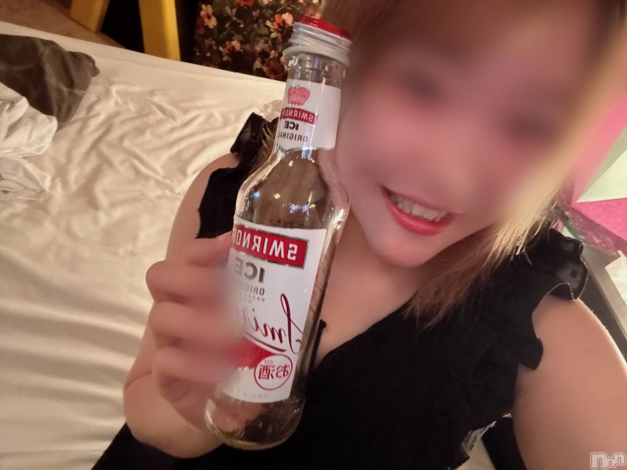 長岡デリヘル長岡人妻市(ナガオカヒトヅマイチ)めい★プルプルの唇&ロリ顔(31)の2025年10月8日写メブログ「シジューク」