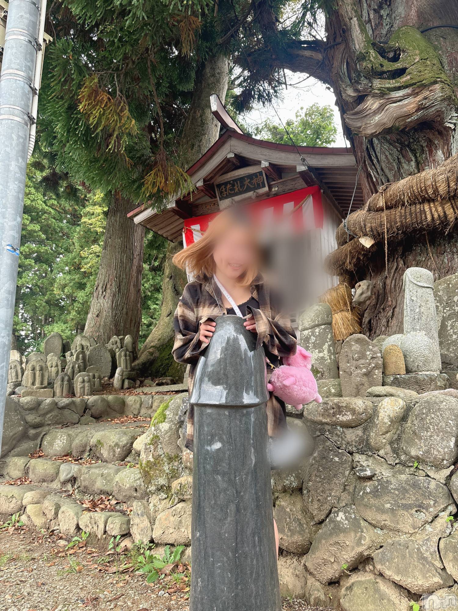 長岡デリヘル長岡人妻市(ナガオカヒトヅマイチ)めい★プルプルの唇&ロリ顔(31)の2025年10月19日写メブログ「おやすみもち」