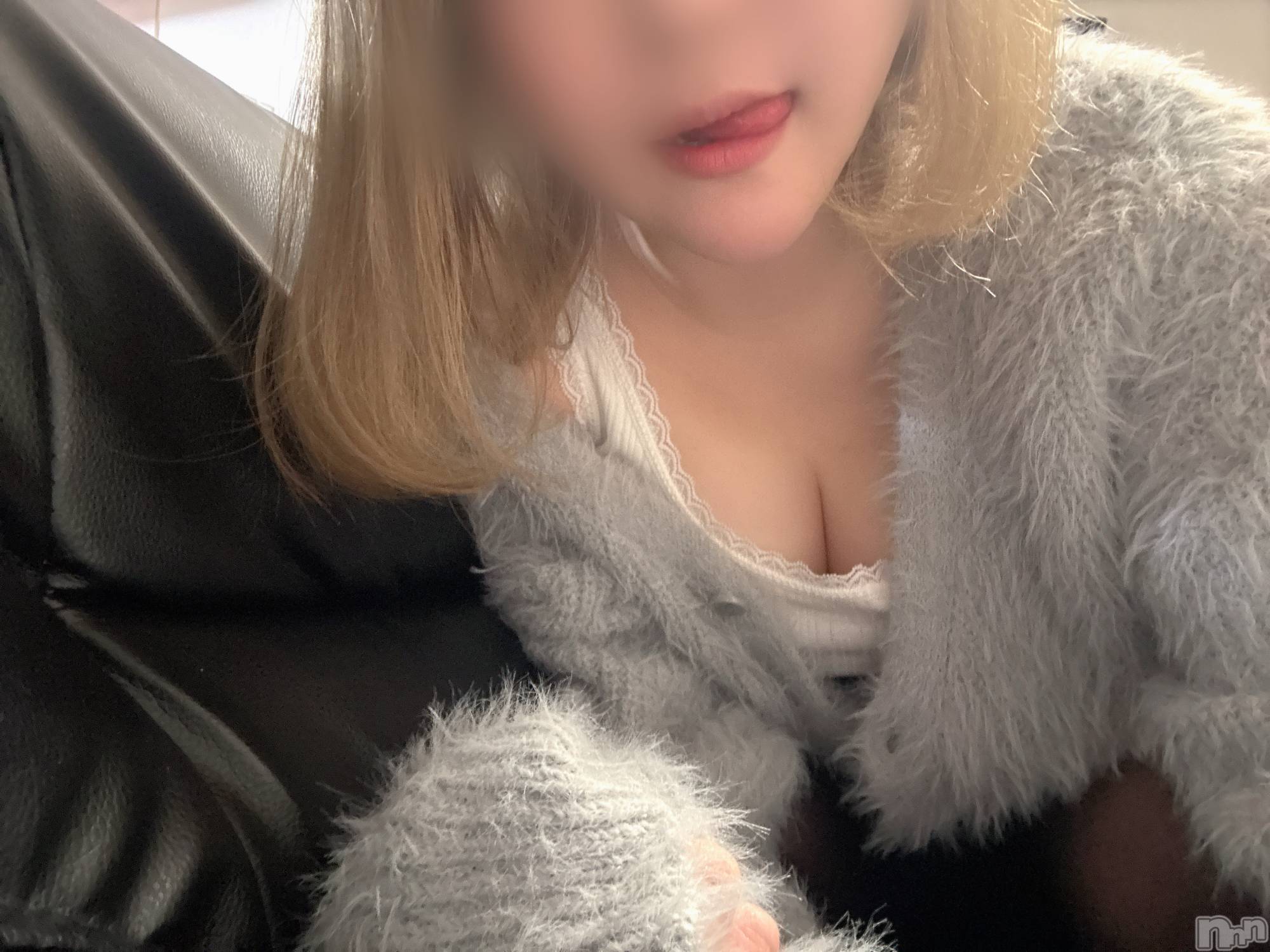 長岡デリヘル長岡人妻市(ナガオカヒトヅマイチ)めい★プルプルの唇&ロリ顔(31)の2025年11月1日写メブログ「甘えんぼタイム」