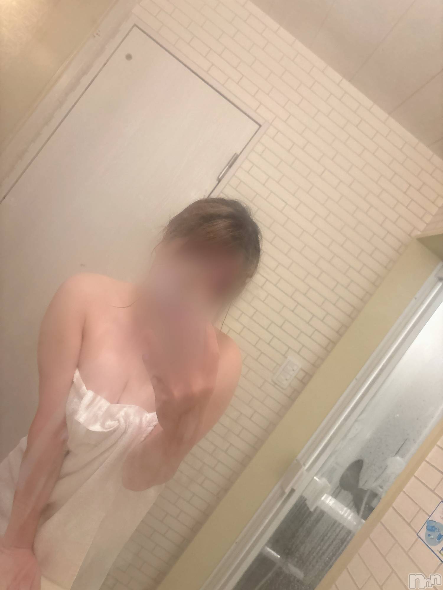 長岡デリヘル長岡人妻市(ナガオカヒトヅマイチ)めい★プルプルの唇&ロリ顔(31)の2025年11月4日写メブログ「2000円引イベント中❤️」