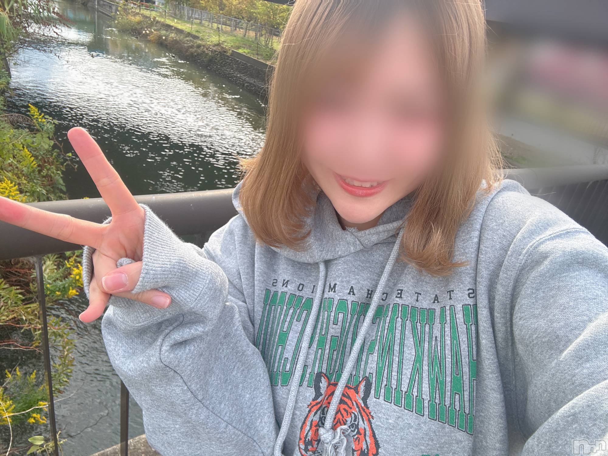 長岡デリヘル長岡人妻市(ナガオカヒトヅマイチ)めい★プルプルの唇&ロリ顔(31)の2025年11月13日写メブログ「イェーイ✌︎('ω')✌︎」