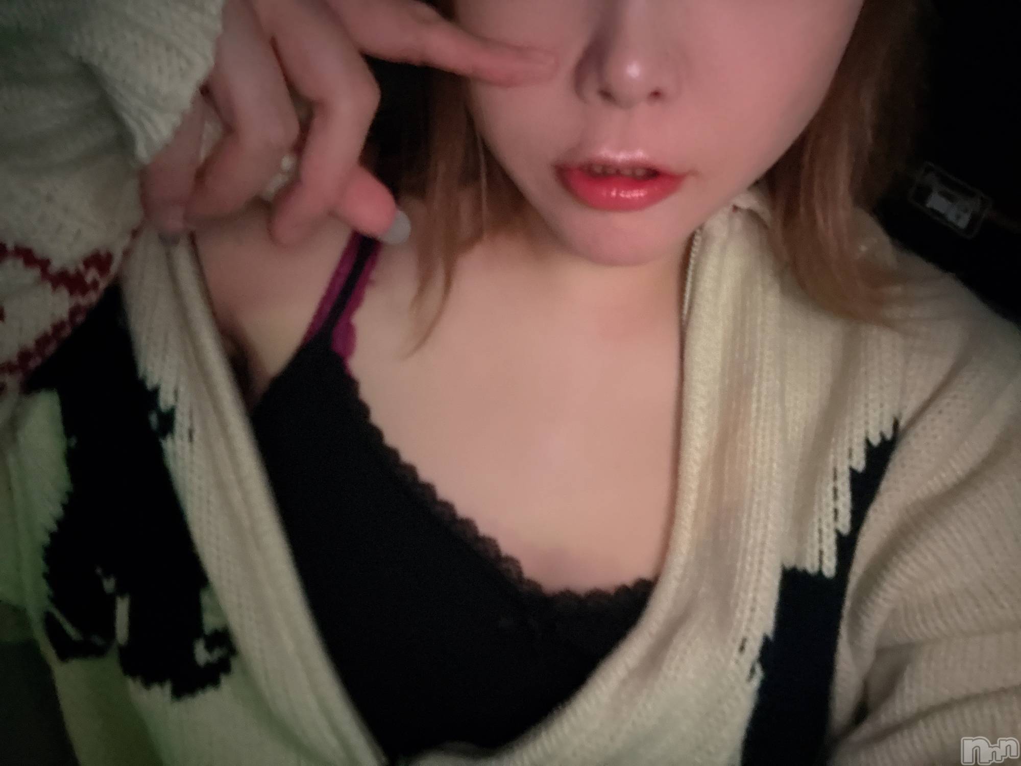 長岡デリヘル長岡人妻市(ナガオカヒトヅマイチ)めい★プルプルの唇&ロリ顔(31)の2025年11月17日写メブログ「😳⁉️」