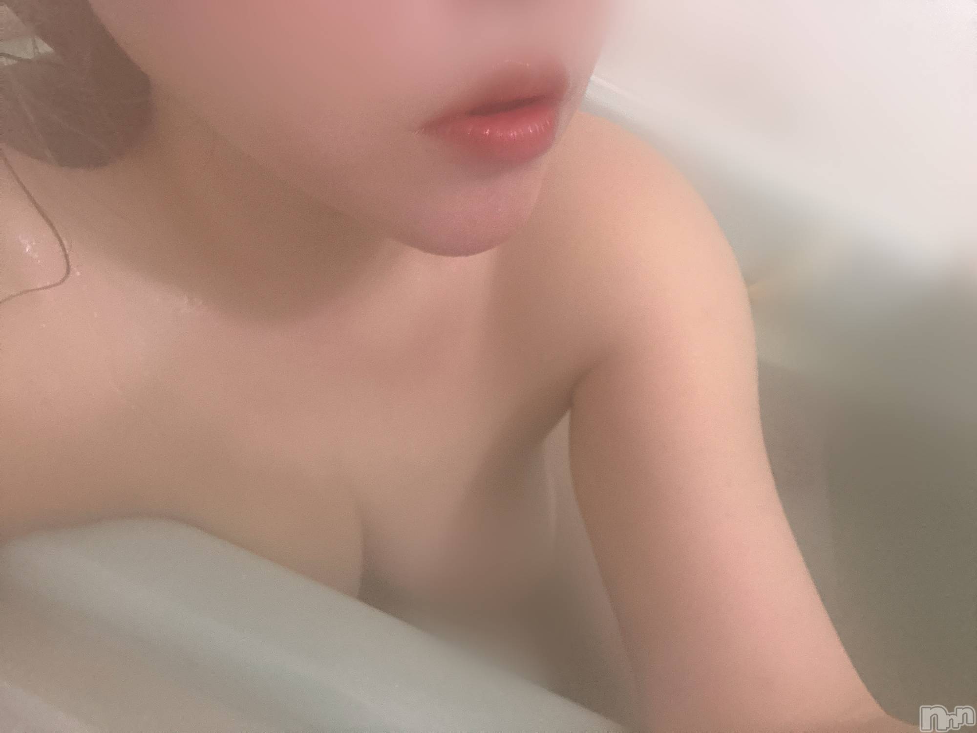 長岡デリヘル長岡人妻市(ナガオカヒトヅマイチ)めい★プルプルの唇&ロリ顔(31)の2025年11月20日写メブログ「20時に会おうね」