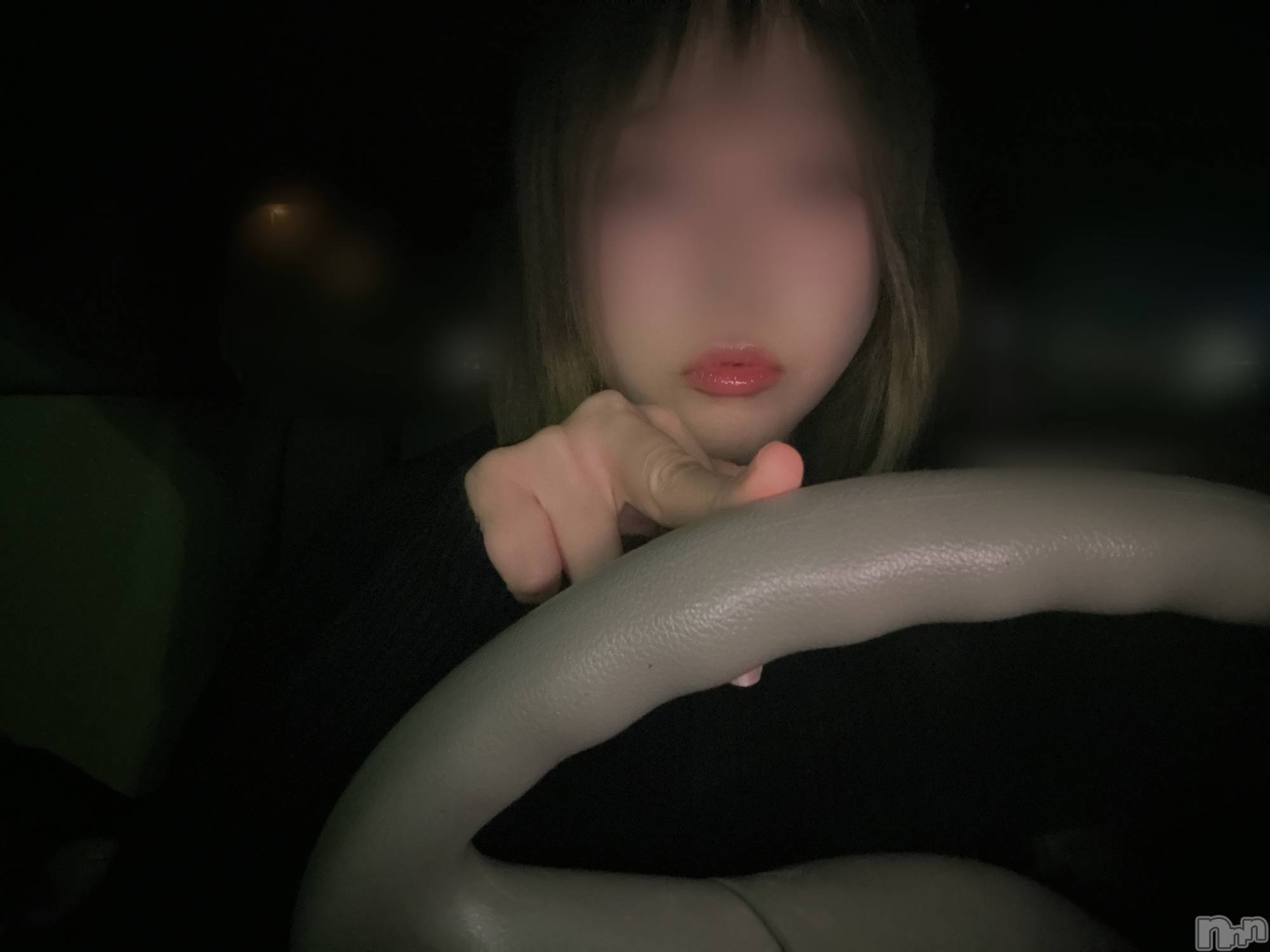 長岡デリヘル長岡人妻市(ナガオカヒトヅマイチ)めい★プルプルの唇&ロリ顔(31)の2025年11月29日写メブログ「シャドウ」