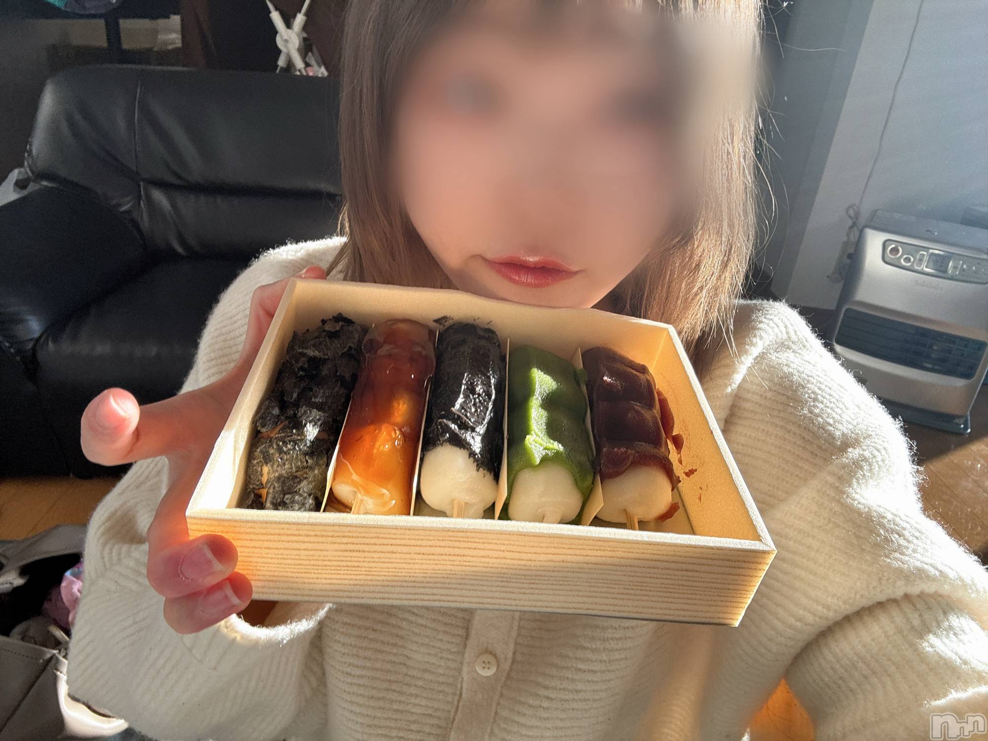 長岡デリヘル長岡人妻市(ナガオカヒトヅマイチ)めい★プルプルの唇&ロリ顔(31)の2025年12月1日写メブログ「すき」