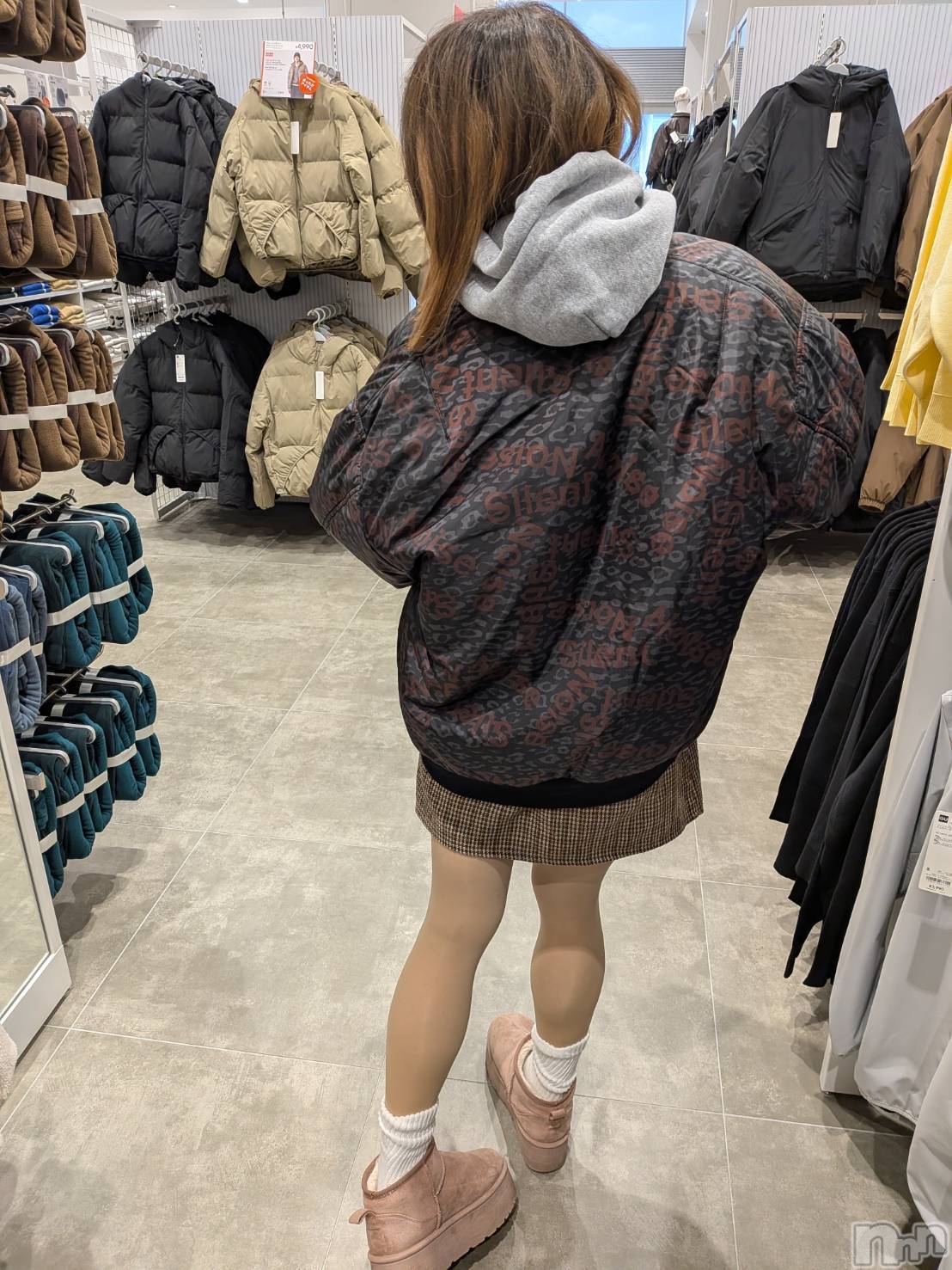 長岡デリヘル長岡人妻市(ナガオカヒトヅマイチ)めい★プルプルの唇&ロリ顔(31)の2025年12月4日写メブログ「完全にプライベート写真」