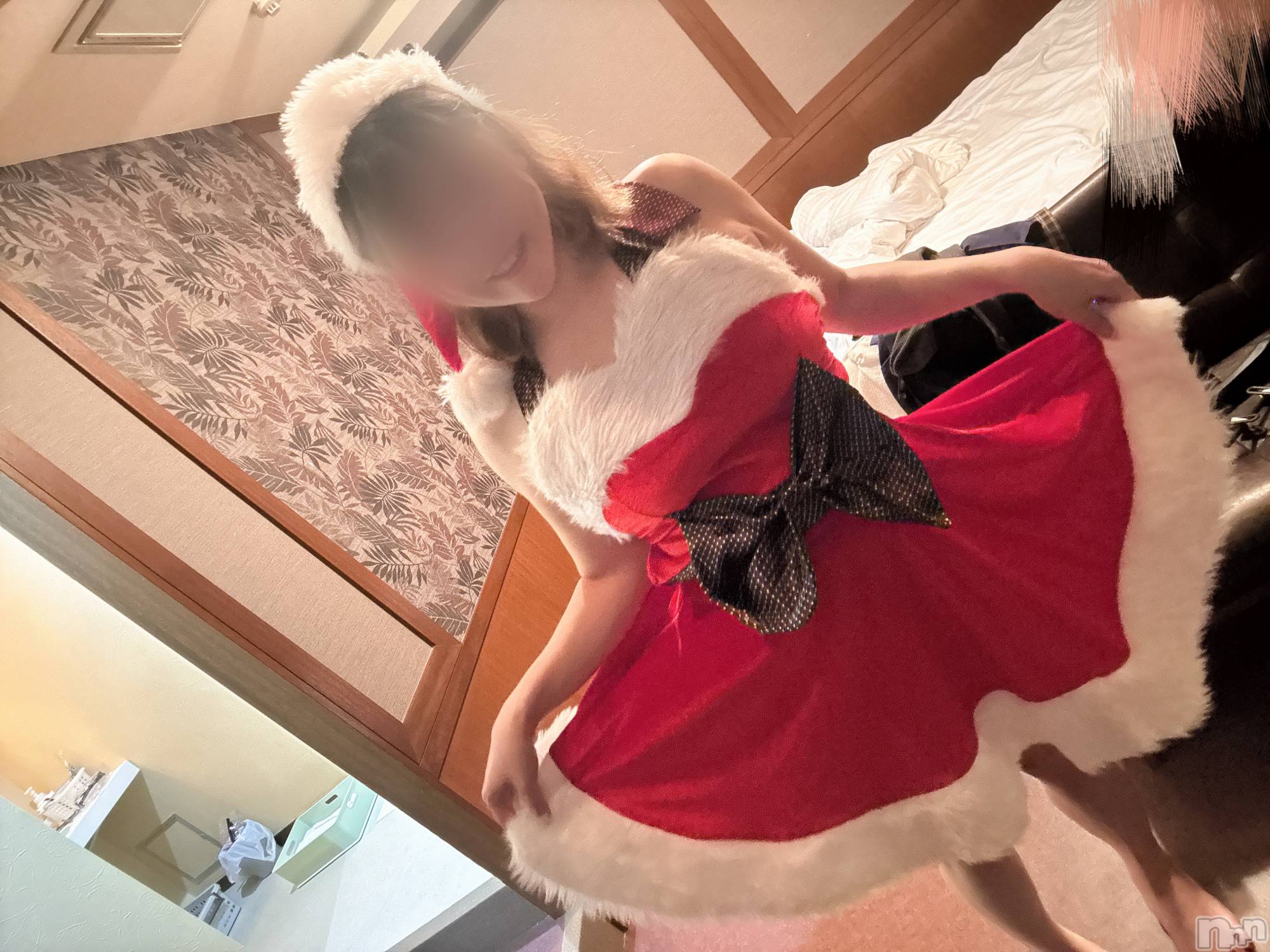 長岡デリヘル長岡人妻市(ナガオカヒトヅマイチ)めい★プルプルの唇&ロリ顔(31)の2025年12月8日写メブログ「サンタちゃん」