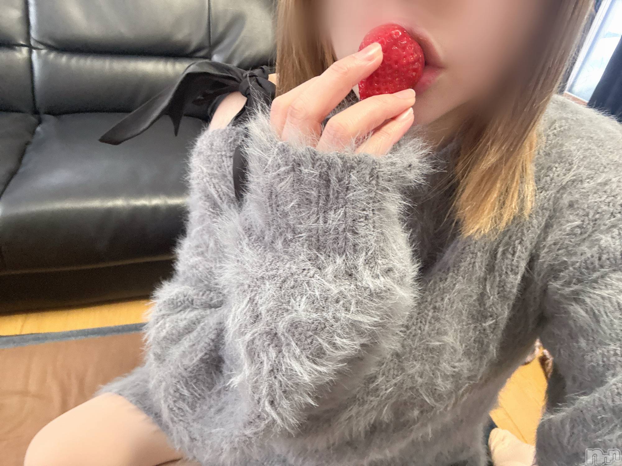 長岡デリヘル長岡人妻市(ナガオカヒトヅマイチ)めい★プルプルの唇&ロリ顔(31)の2026年2月10日写メブログ「この世でいちばん好きだよ」