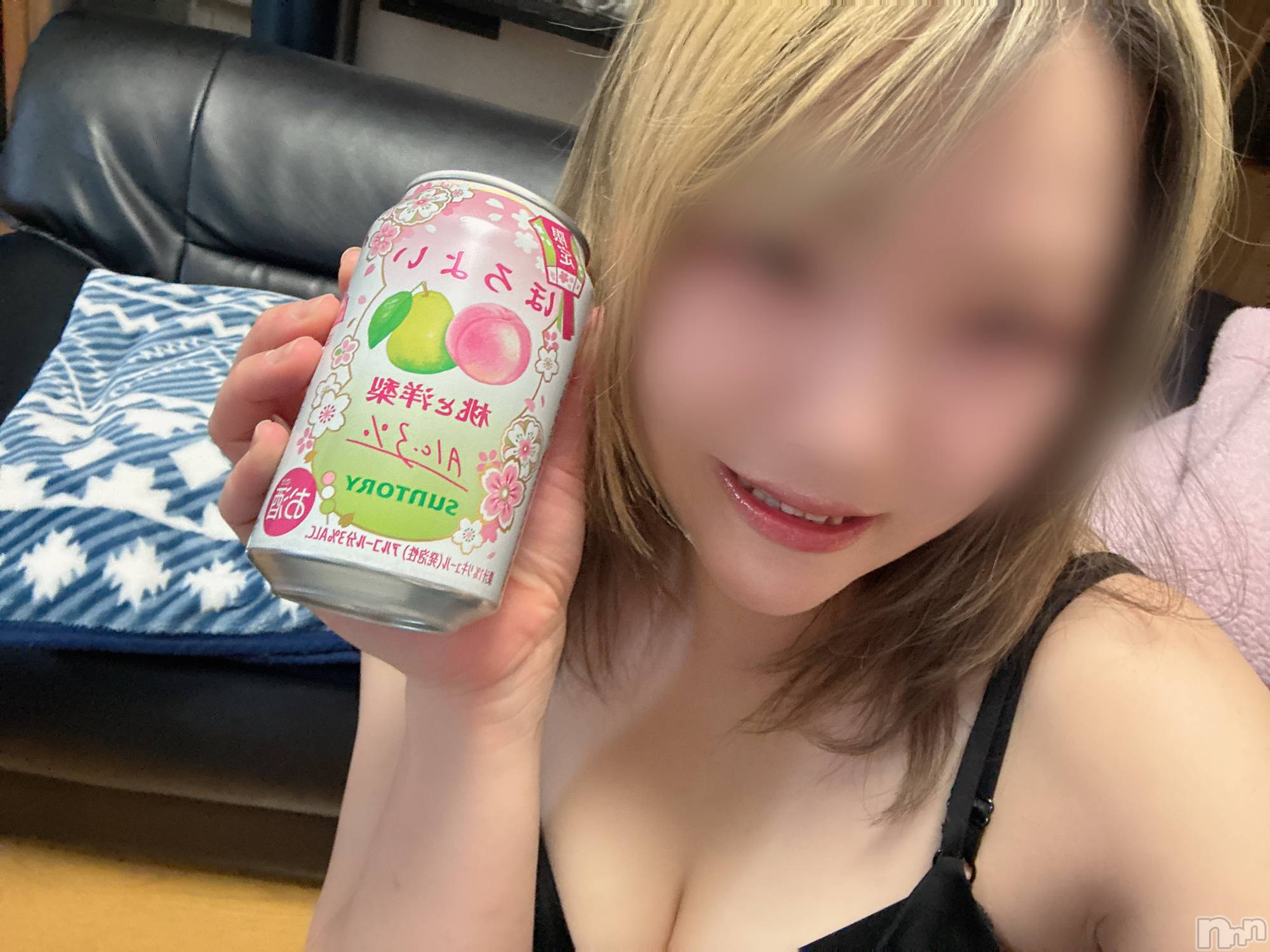 長岡デリヘル長岡人妻市(ナガオカヒトヅマイチ)めい★プルプルの唇&ロリ顔(31)の2026年3月30日写メブログ「オサケカ🉑」